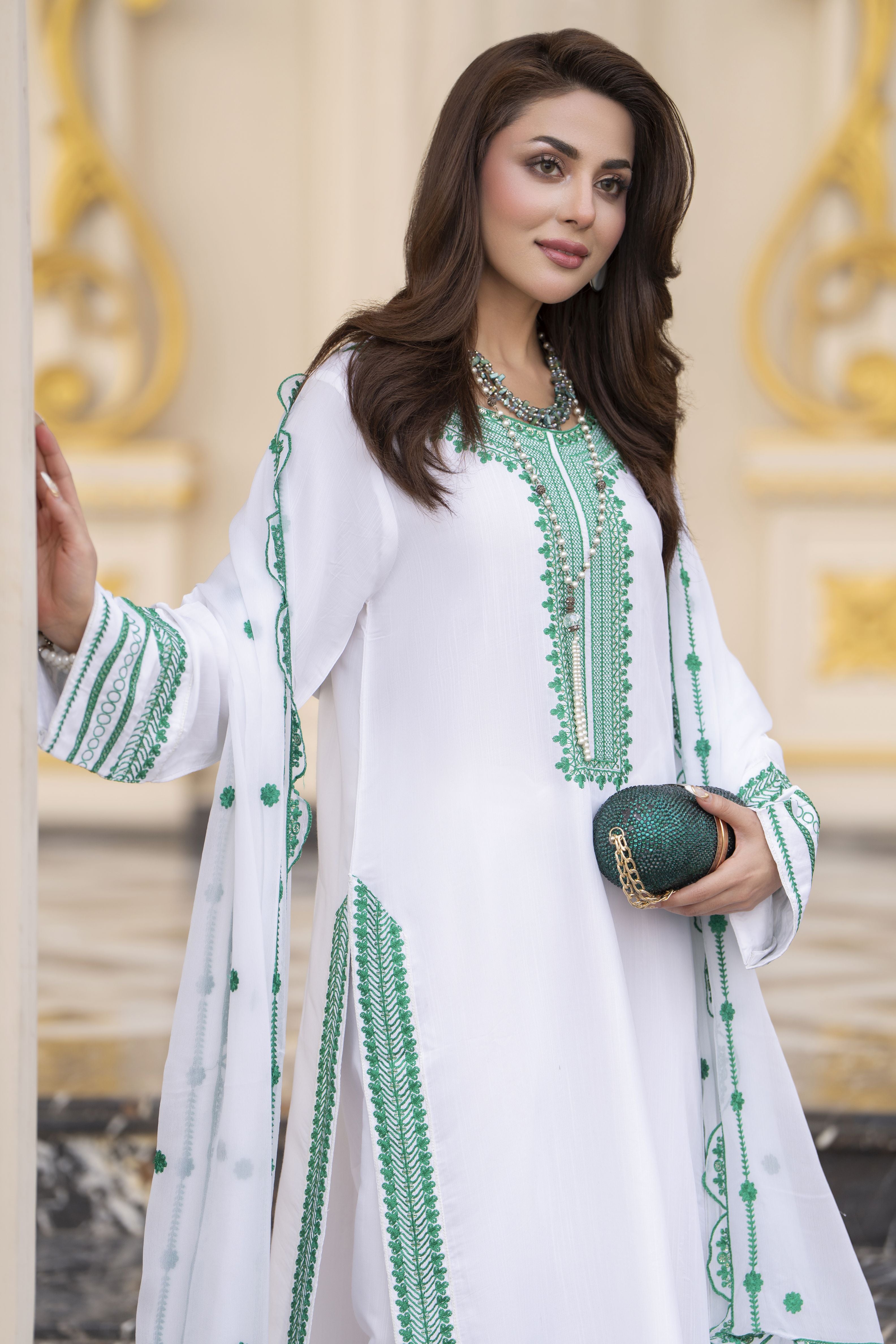 Reshmi RA3 White & Green Embroidered 3pc Raw Silk Suit with Chiffon Dupatta