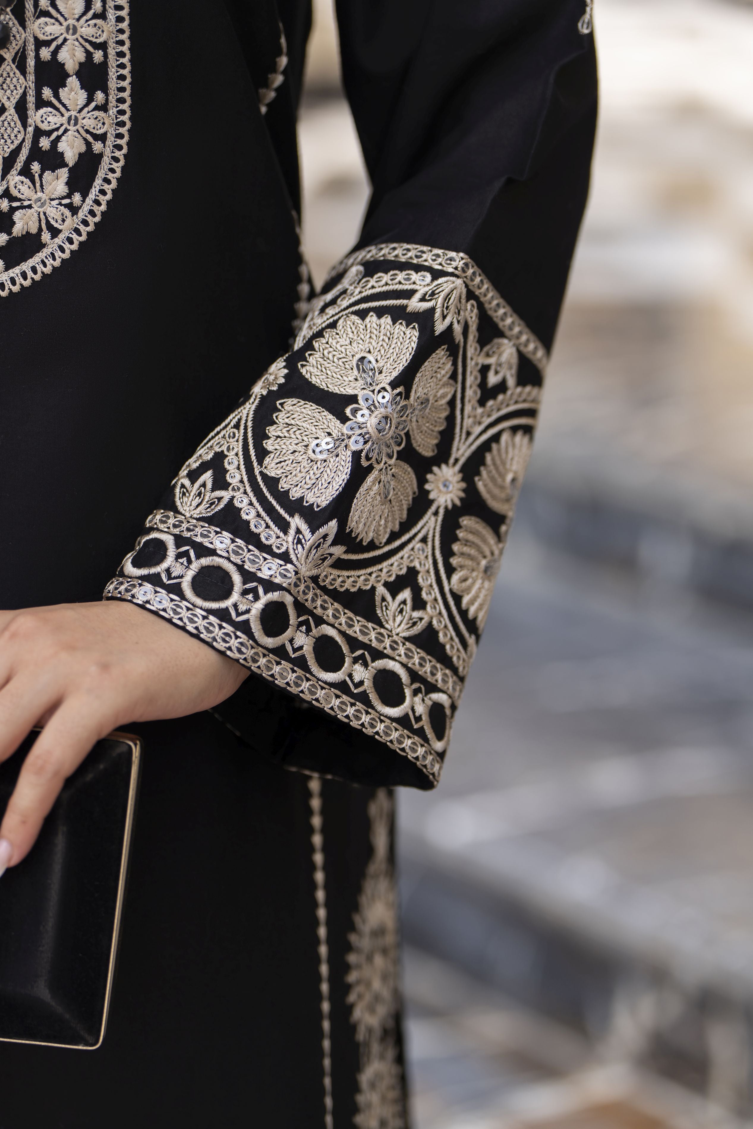 Cotton Canvas by Zaiwa – 2pc Black Cotton Shalwar Suit | CCZ5