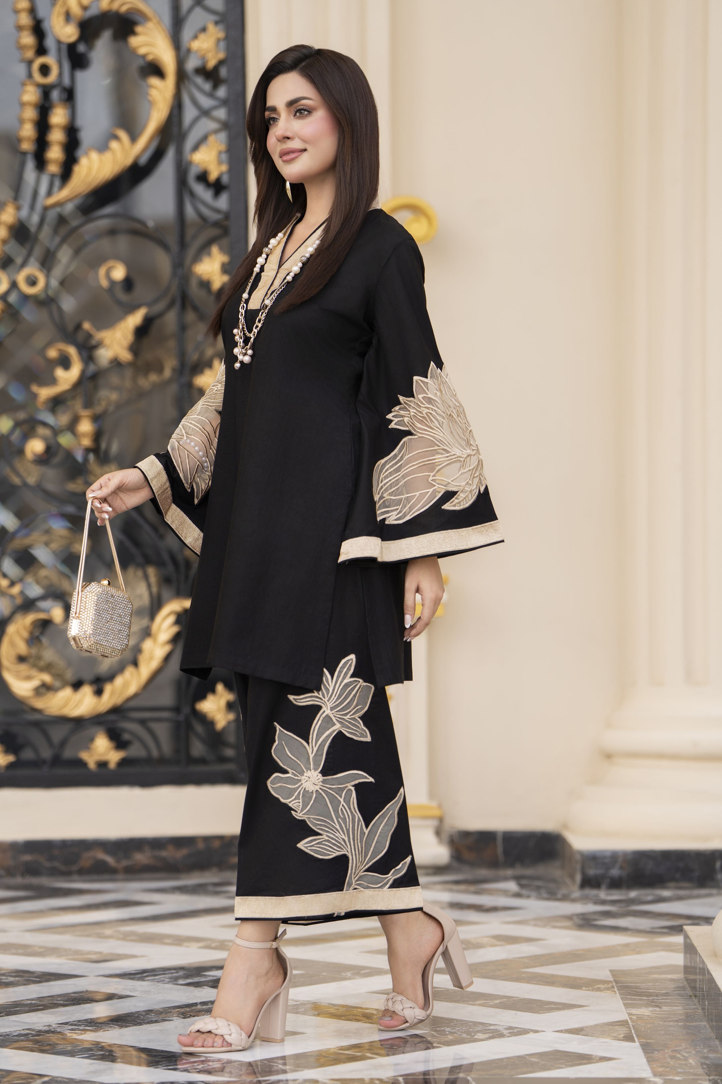 Dhanak Canvas by Zaiwa – 2pc Black Dhanak Designer Kurta Set CCZ11