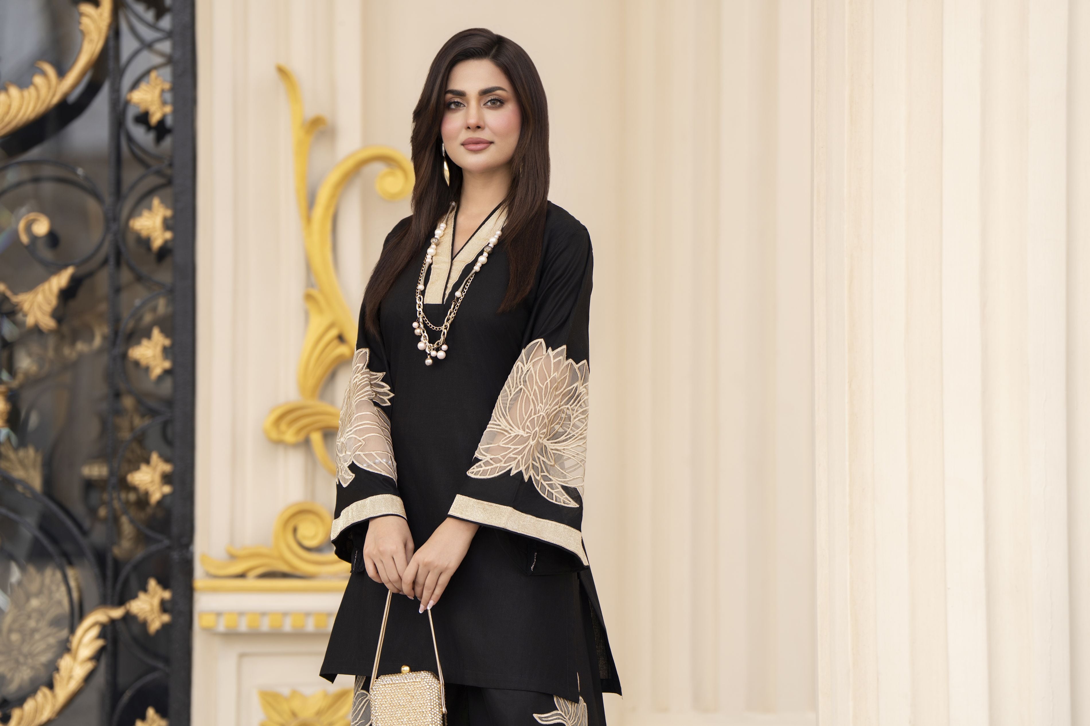 Dhanak Canvas by Zaiwa – 2pc Black Dhanak Designer Kurta Set CCZ11