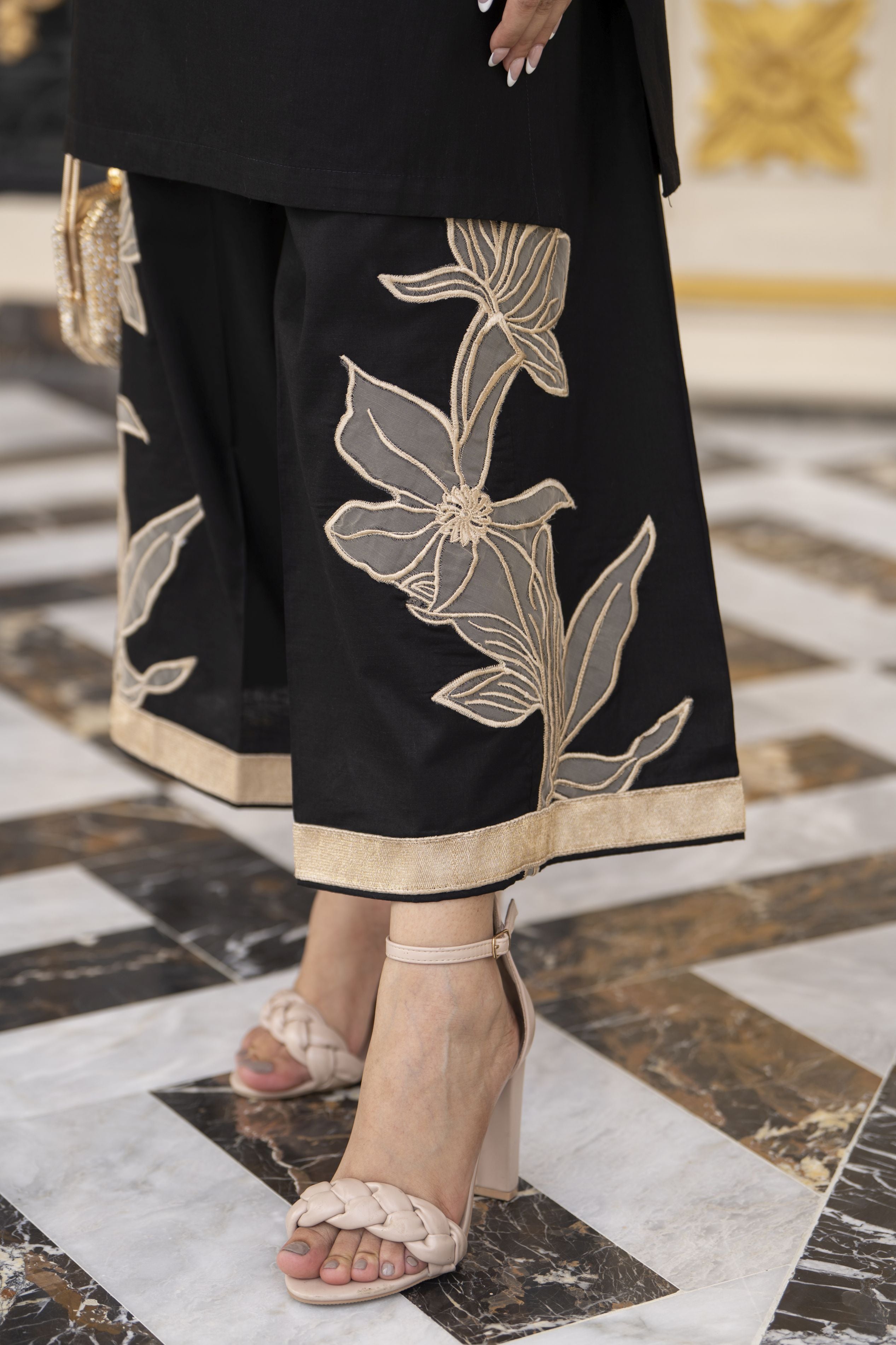 Dhanak Canvas by Zaiwa – 2pc Black Dhanak Designer Kurta Set CCZ11