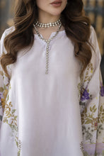 Sakeena 2pc Printed Charmeuse Handworked Kaftan – Zareen – CS2