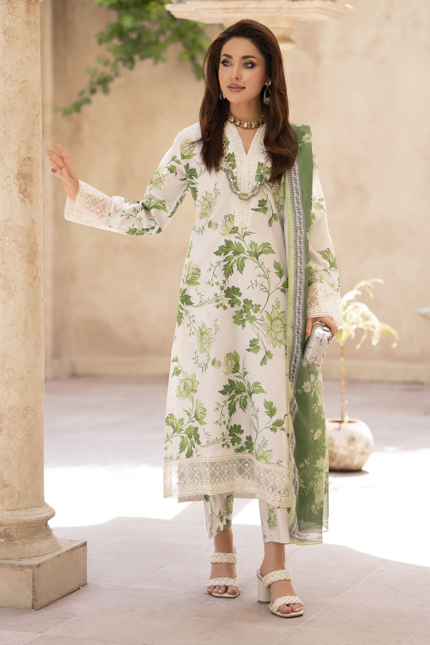 Zaiwa Sway8 3pc Printed Lawn Suit with Embroidered Shirt & Monar Dupatta