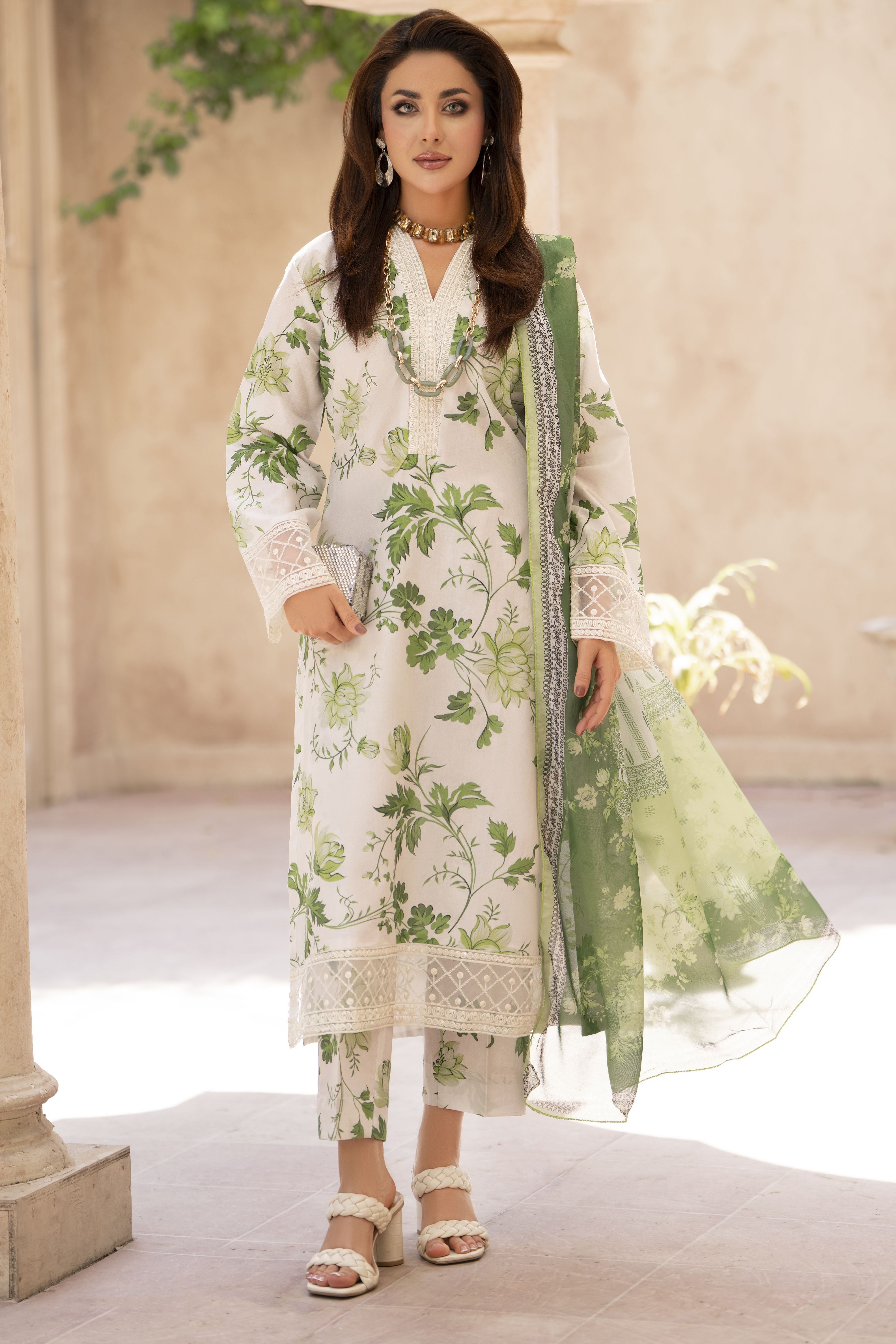 Zaiwa Sway8 3pc Printed Lawn Suit with Embroidered Shirt & Monar Dupatta