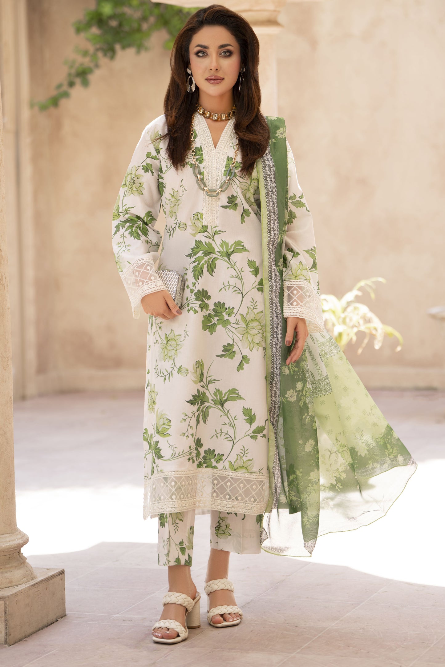 Zaiwa Sway8 3pc Printed Lawn Suit with Embroidered Shirt & Monar Dupatta