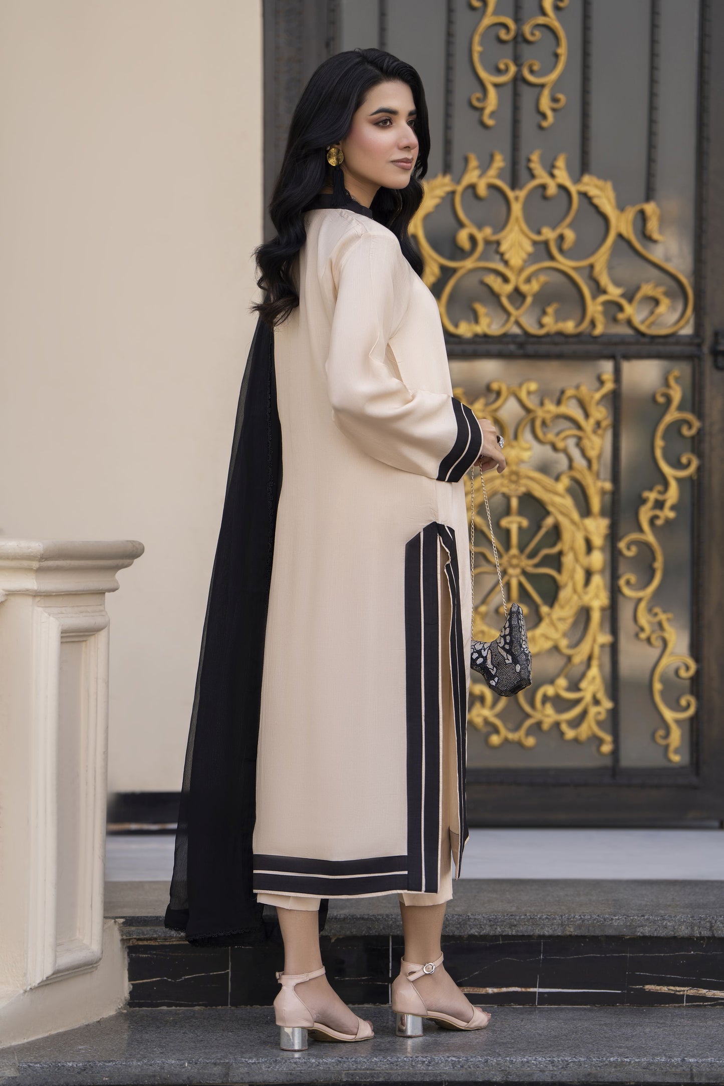 Aleezay Evara 3pc Raw Silk Long Kurta with Straight Trousers EZ4