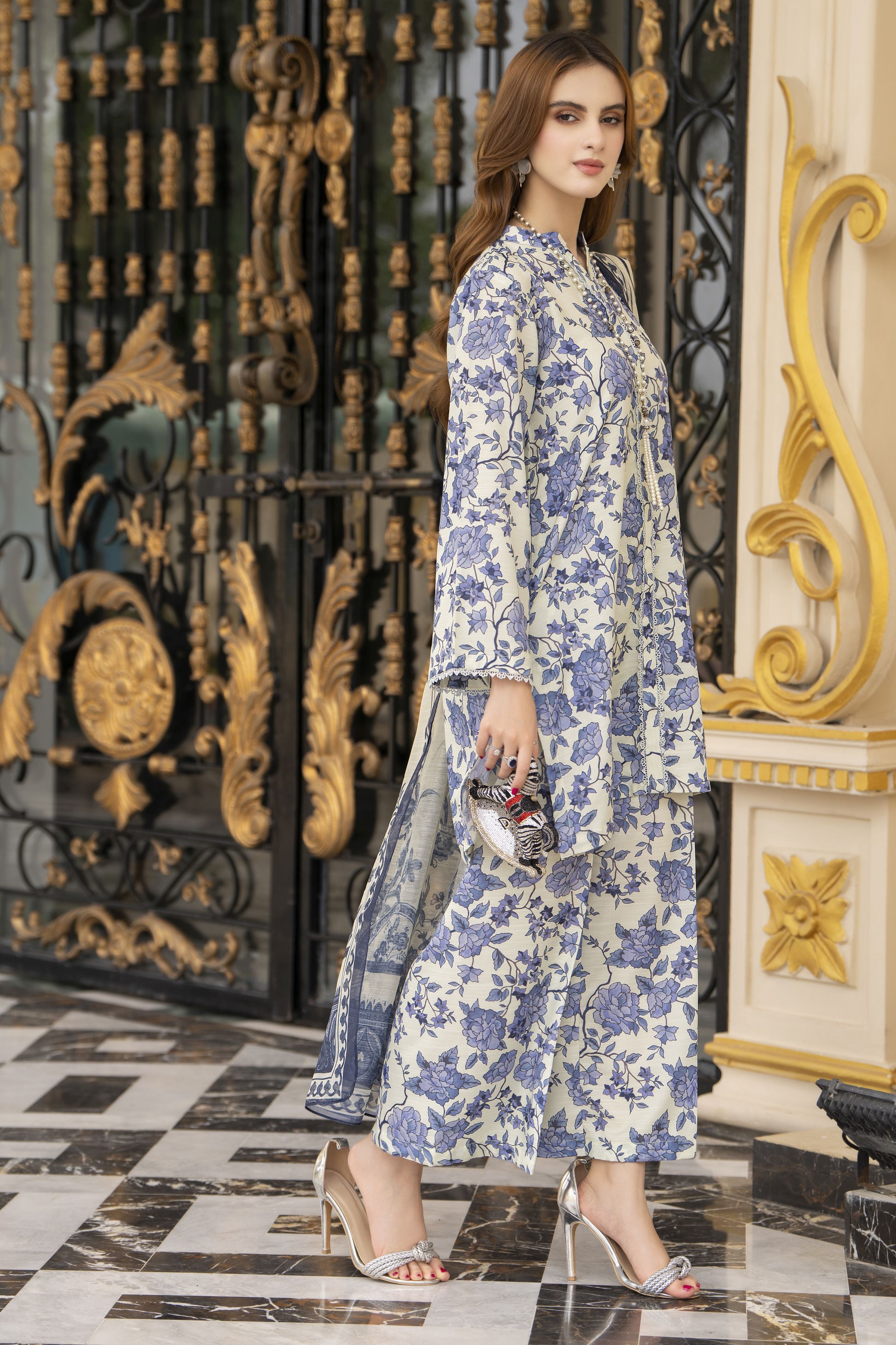 Daily Drapes by Mona – 3pc Raw Silk Coord Suit Womenswear DDR2