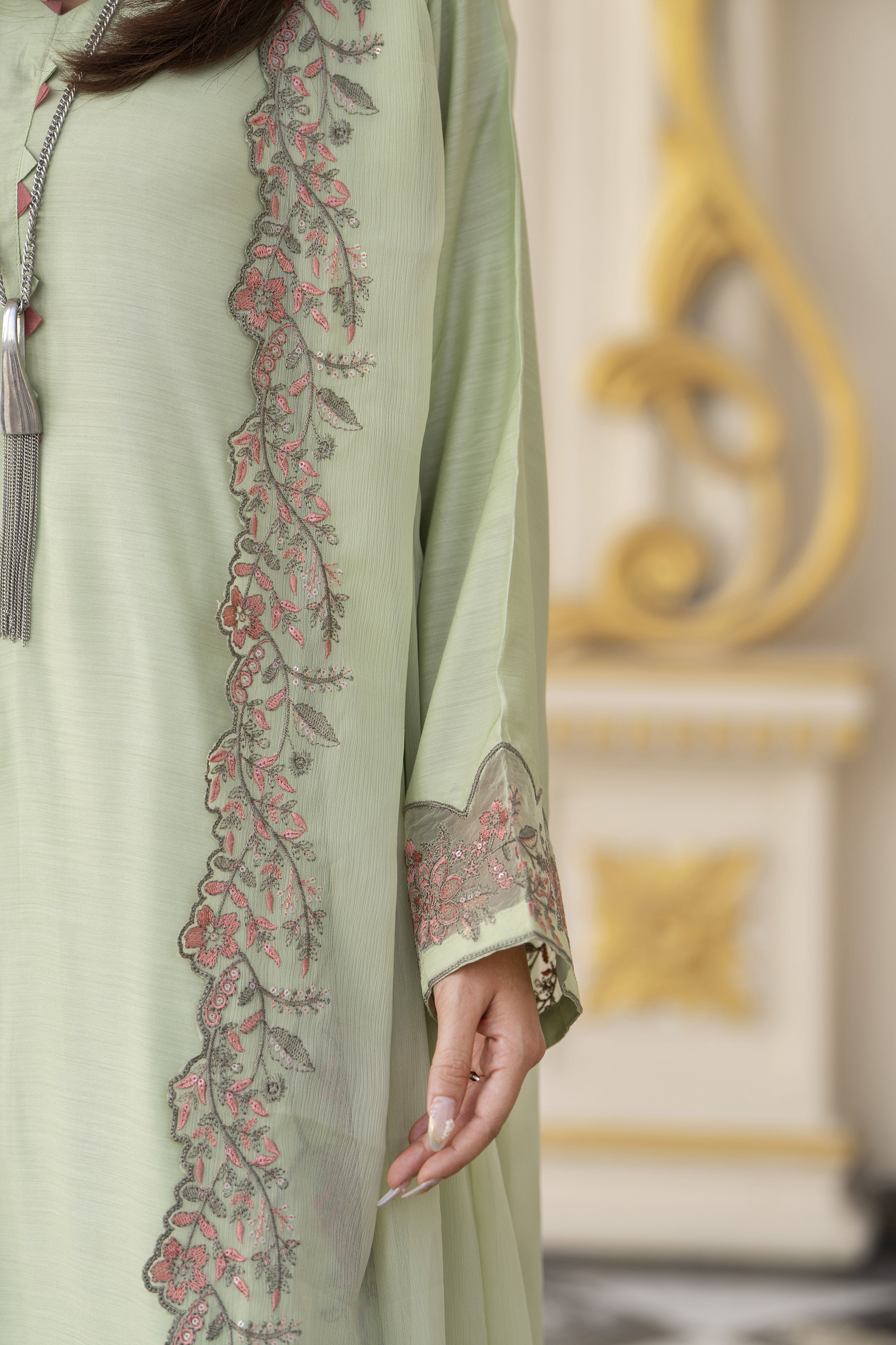 Aabpara Afsana 3pc Embroidered Viscose Winter Ready-to-Wear Suit – AAF1