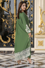 Aabpara Afsana 3pc Embroidered Viscose Winter Ready-to-Wear Suit – AAF3