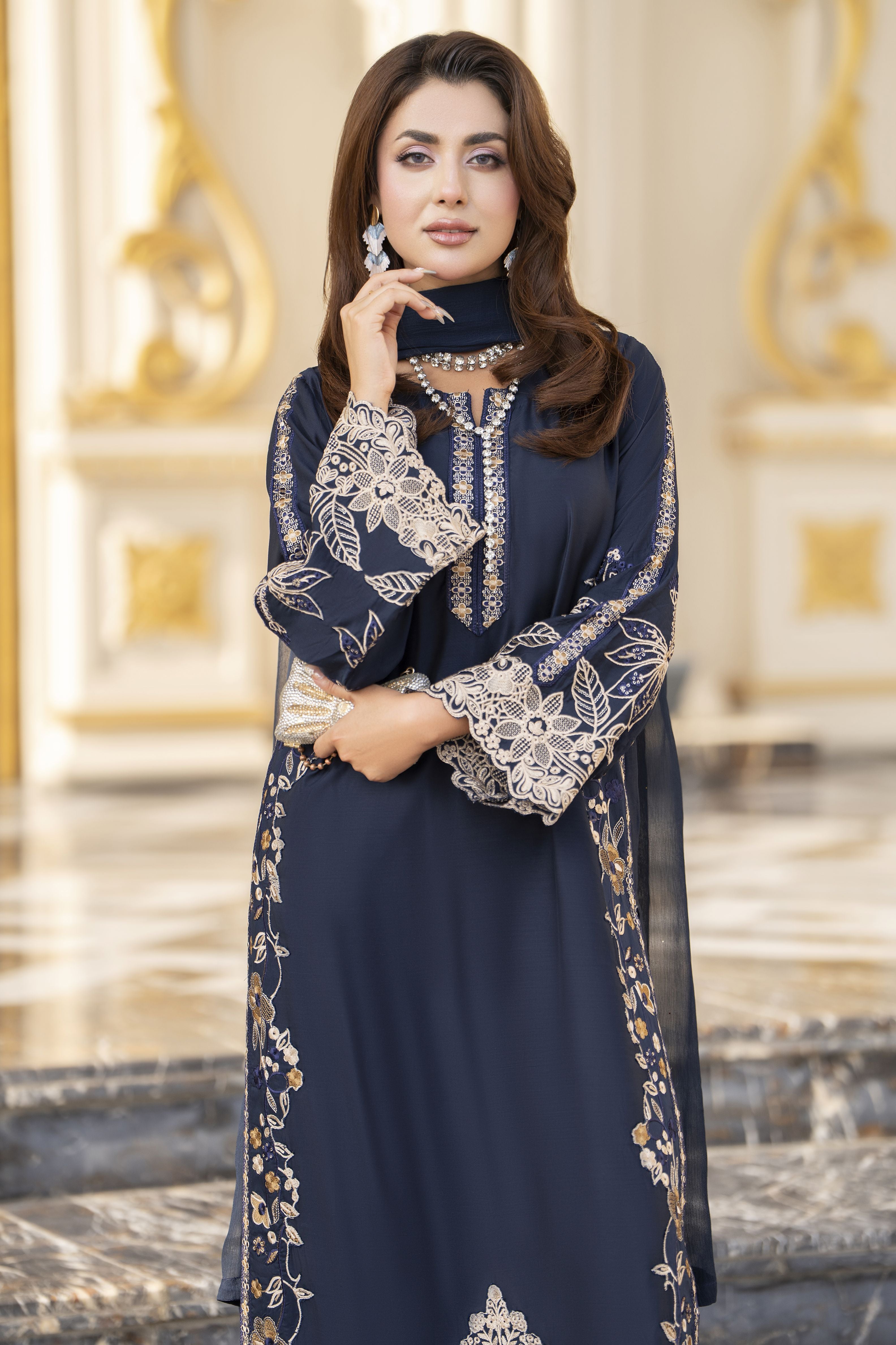 Aabpara Afsana 3pc Embroidered Viscose Winter Ready-to-Wear Suit – AAF7