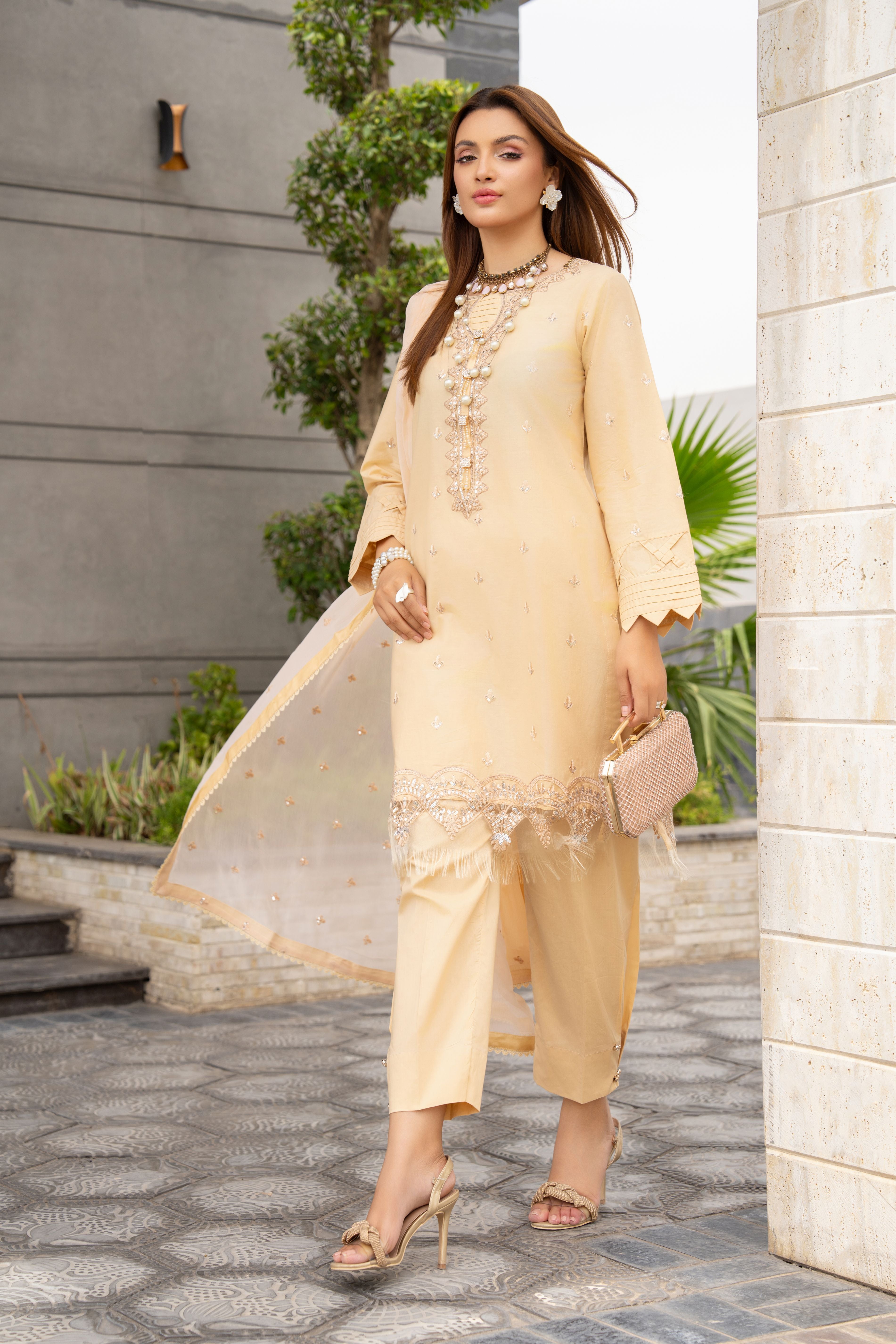 Grace by Gul Warun GG4