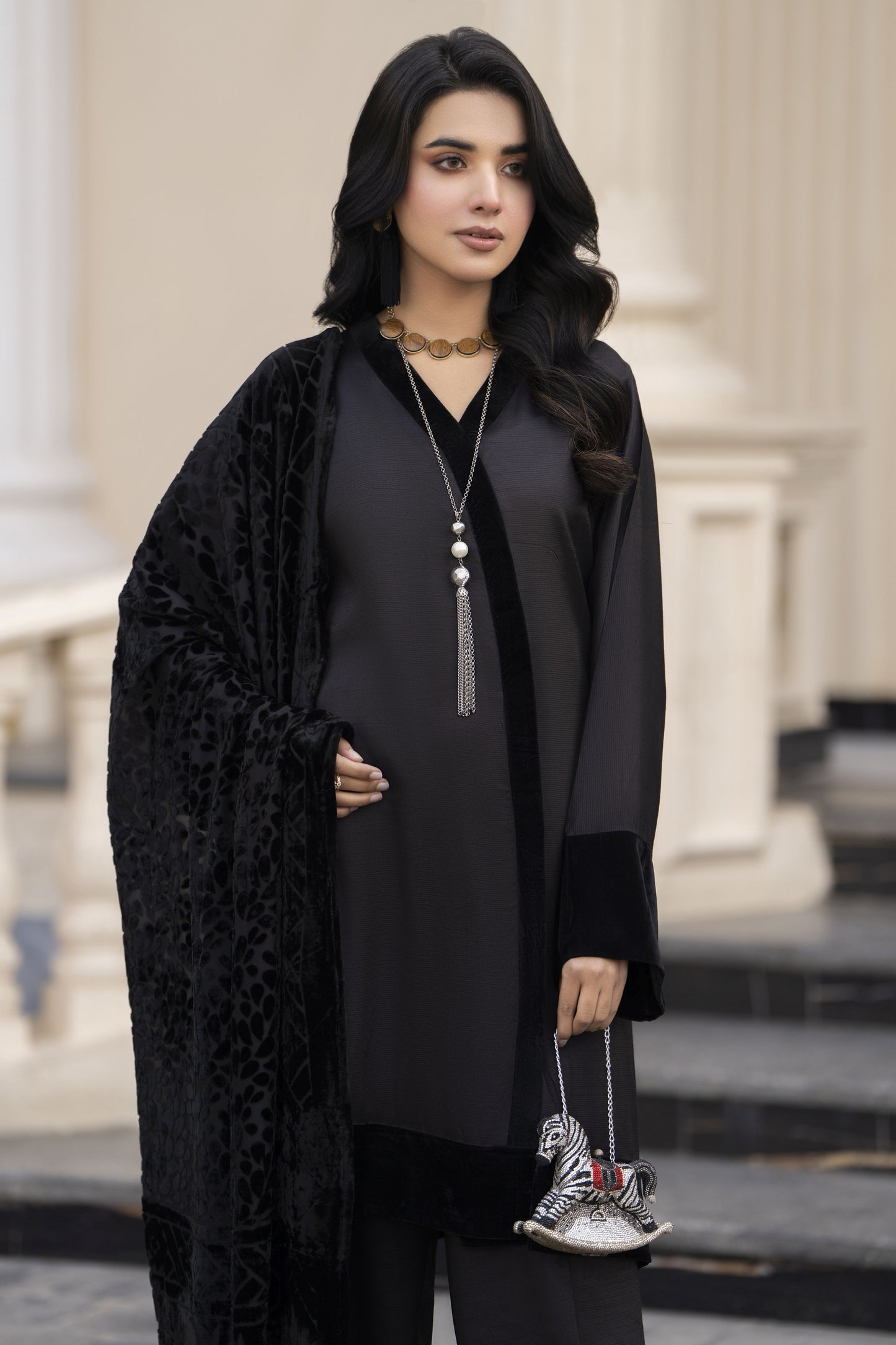 Aleezay Evara 3pc Raw Silk Straight Shirt & Palachi Shawl EZ7