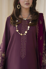 Aabpara Afsana 3pc Embroidered Viscose Winter Ready-to-Wear Suit – AAF9