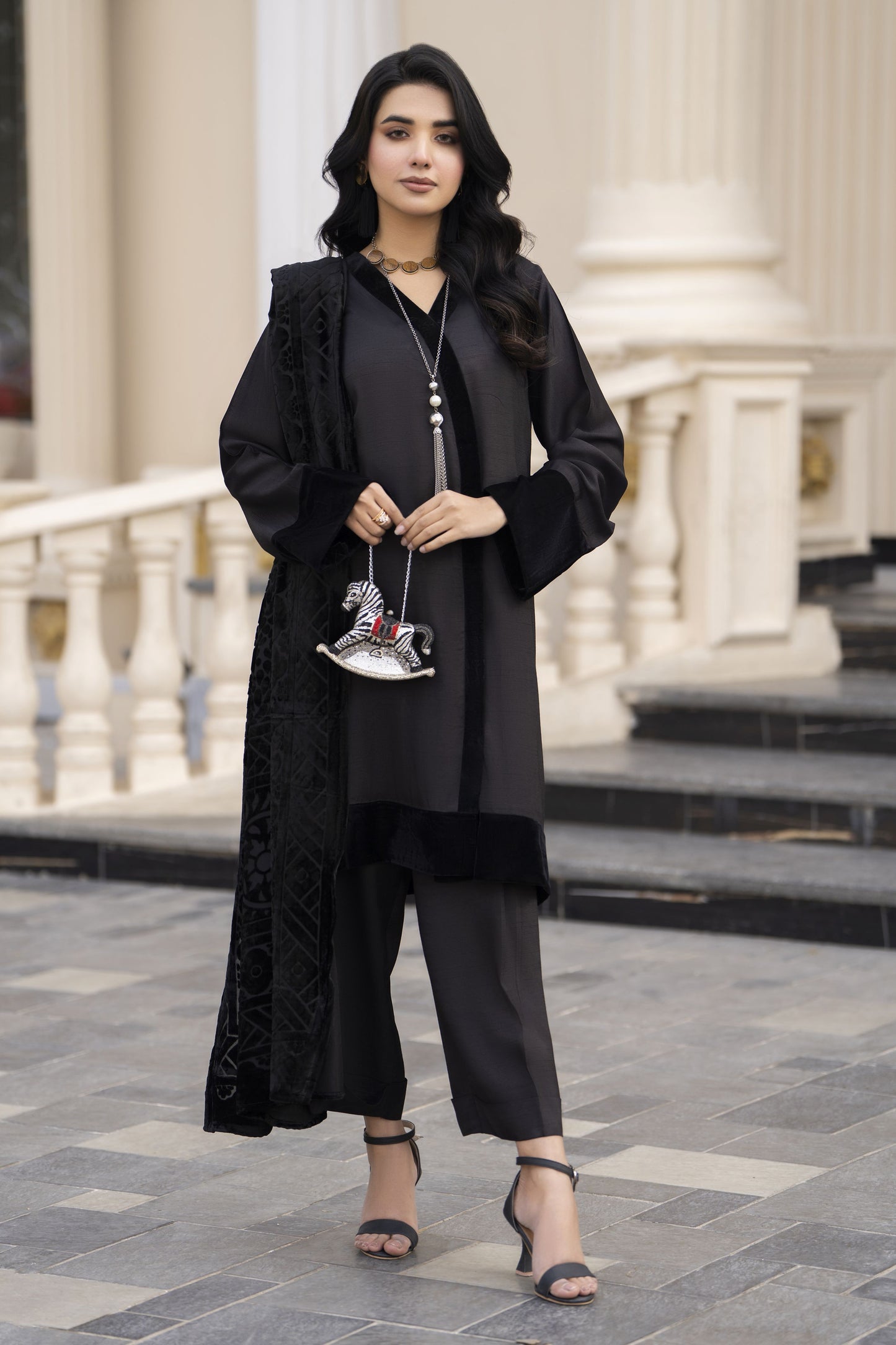 Aleezay Evara 3pc Raw Silk Straight Shirt & Palachi Shawl EZ7