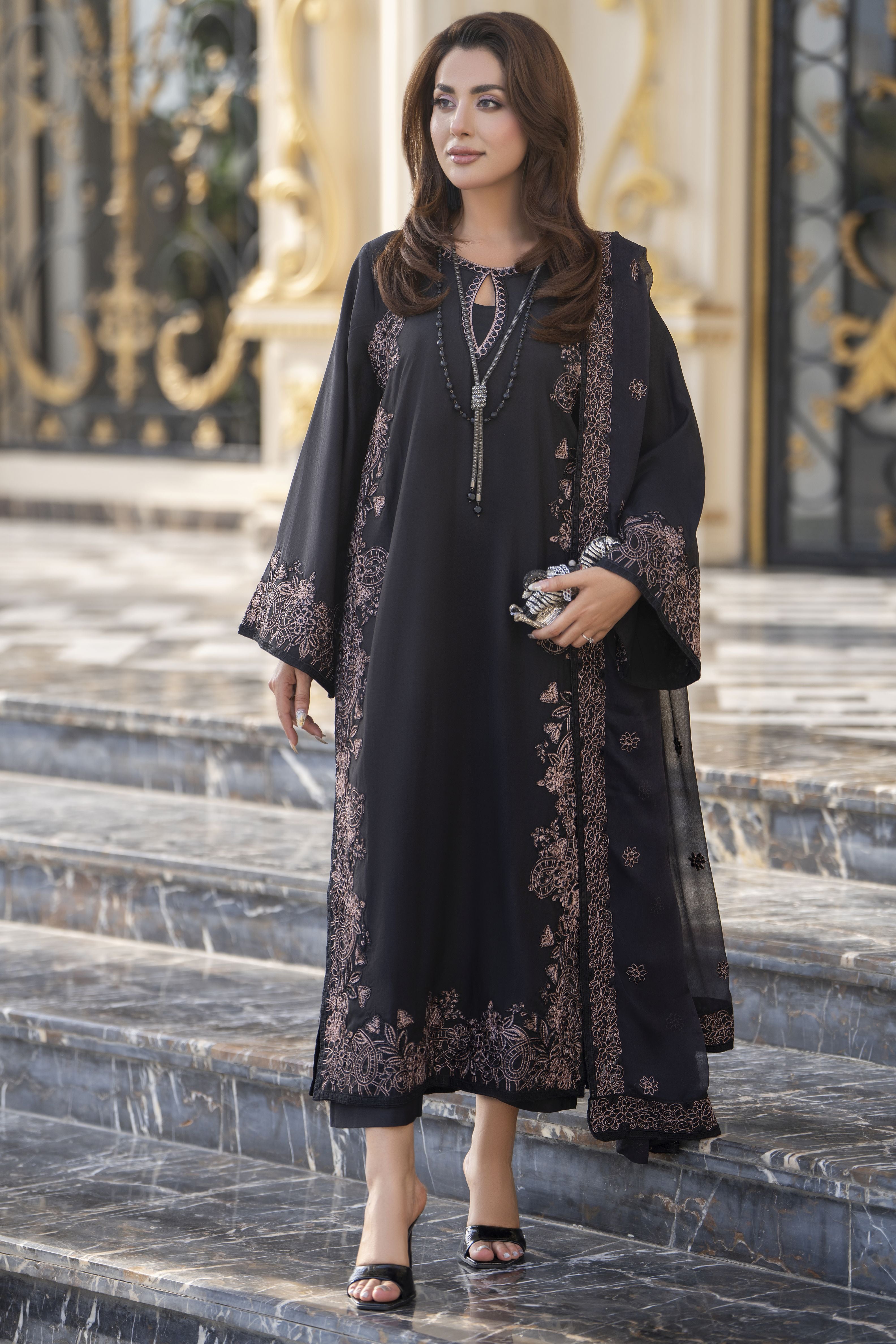 Aabpara Afsana 3pc Embroidered Viscose Winter Ready-to-Wear Suit – AAF10