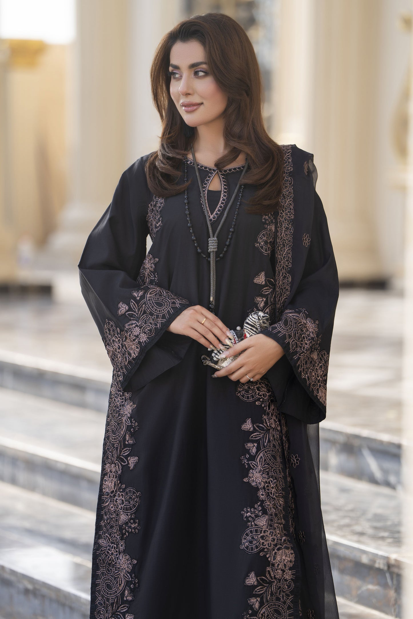 Aabpara Afsana 3pc Embroidered Viscose Winter Ready-to-Wear Suit – AAF10