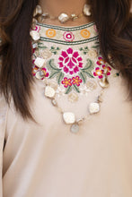 Zaiwa Sway10 3pc Cream Embroidered Lawn Farshi Shalwar Suit