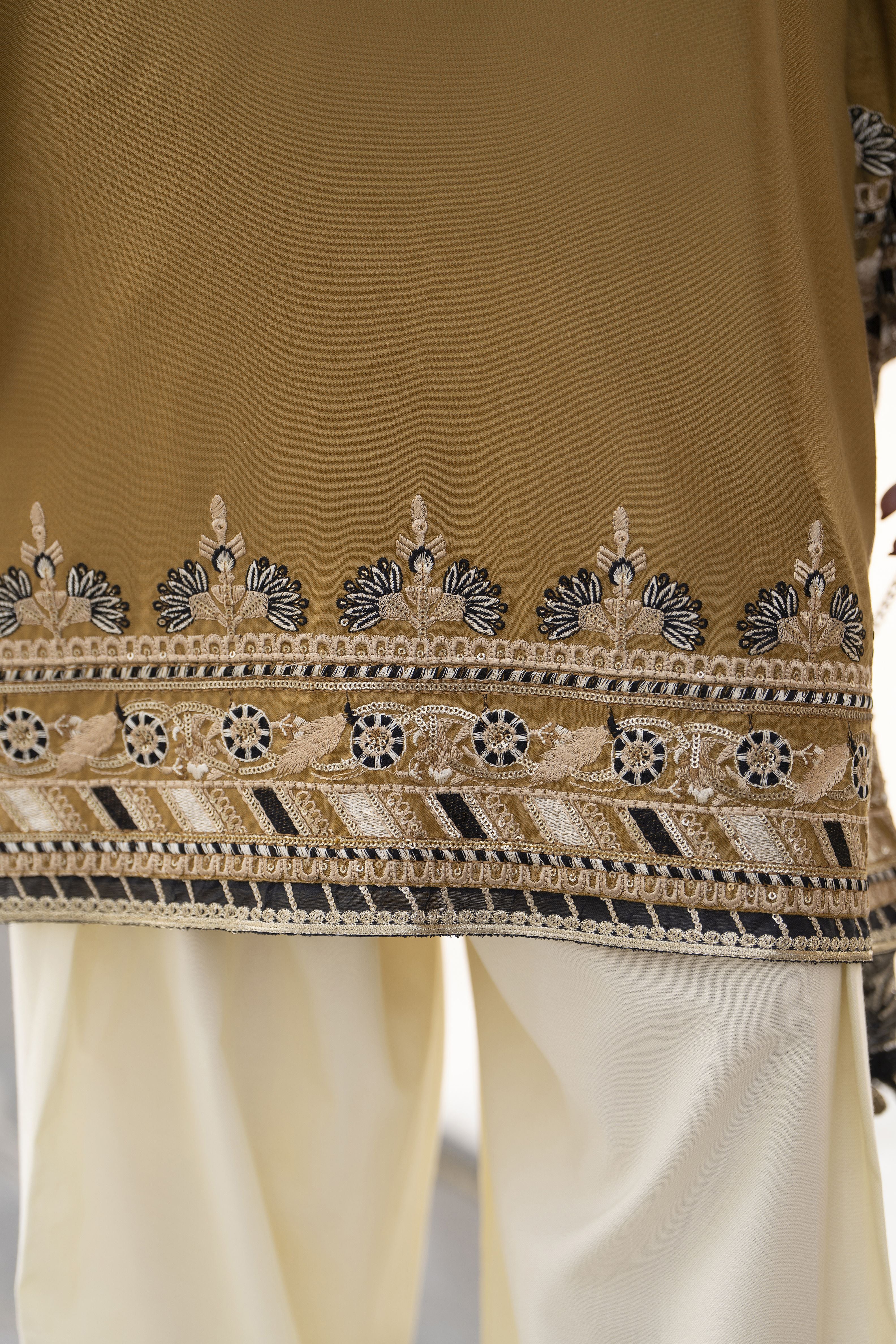 ZWM8 Zimal Winter Muse Mustard and Ivory Embroidered Dhanak 2pc Farshi Shalwar Suit