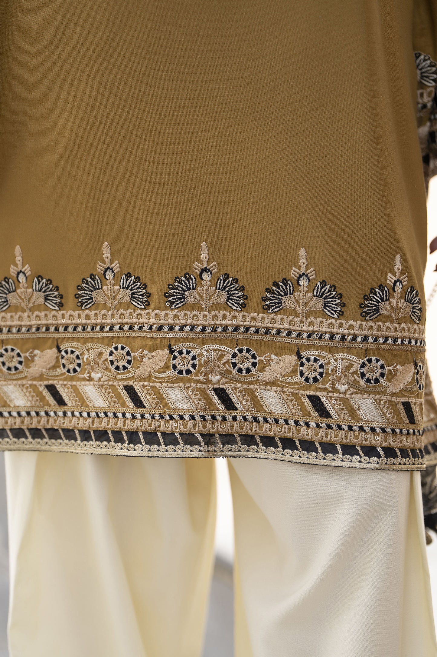 ZWM8 Zimal Winter Muse Mustard and Ivory Embroidered Dhanak 2pc Farshi Shalwar Suit