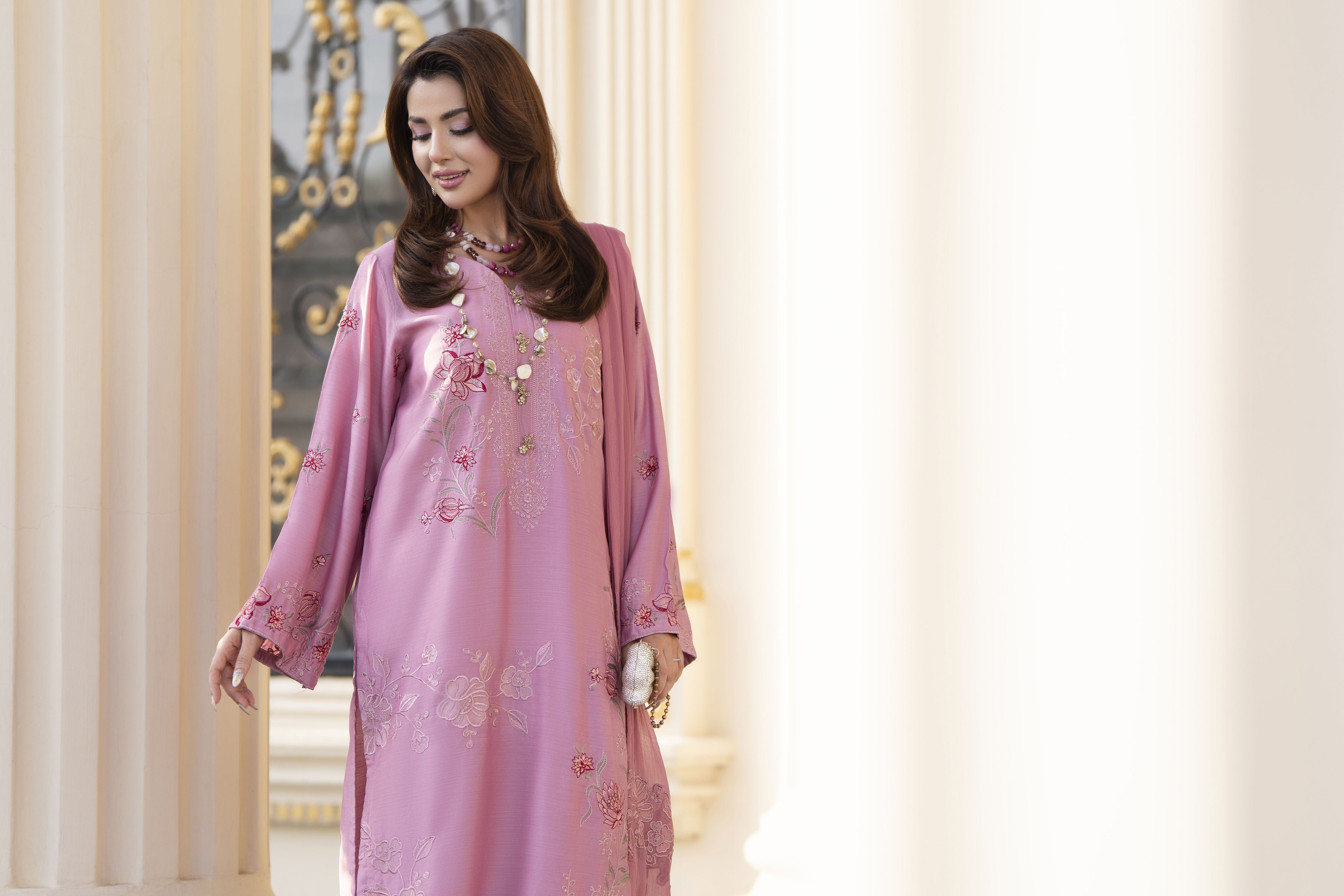Aabpara Afsana 3pc Embroidered Viscose Winter Ready-to-Wear Suit – AAF2