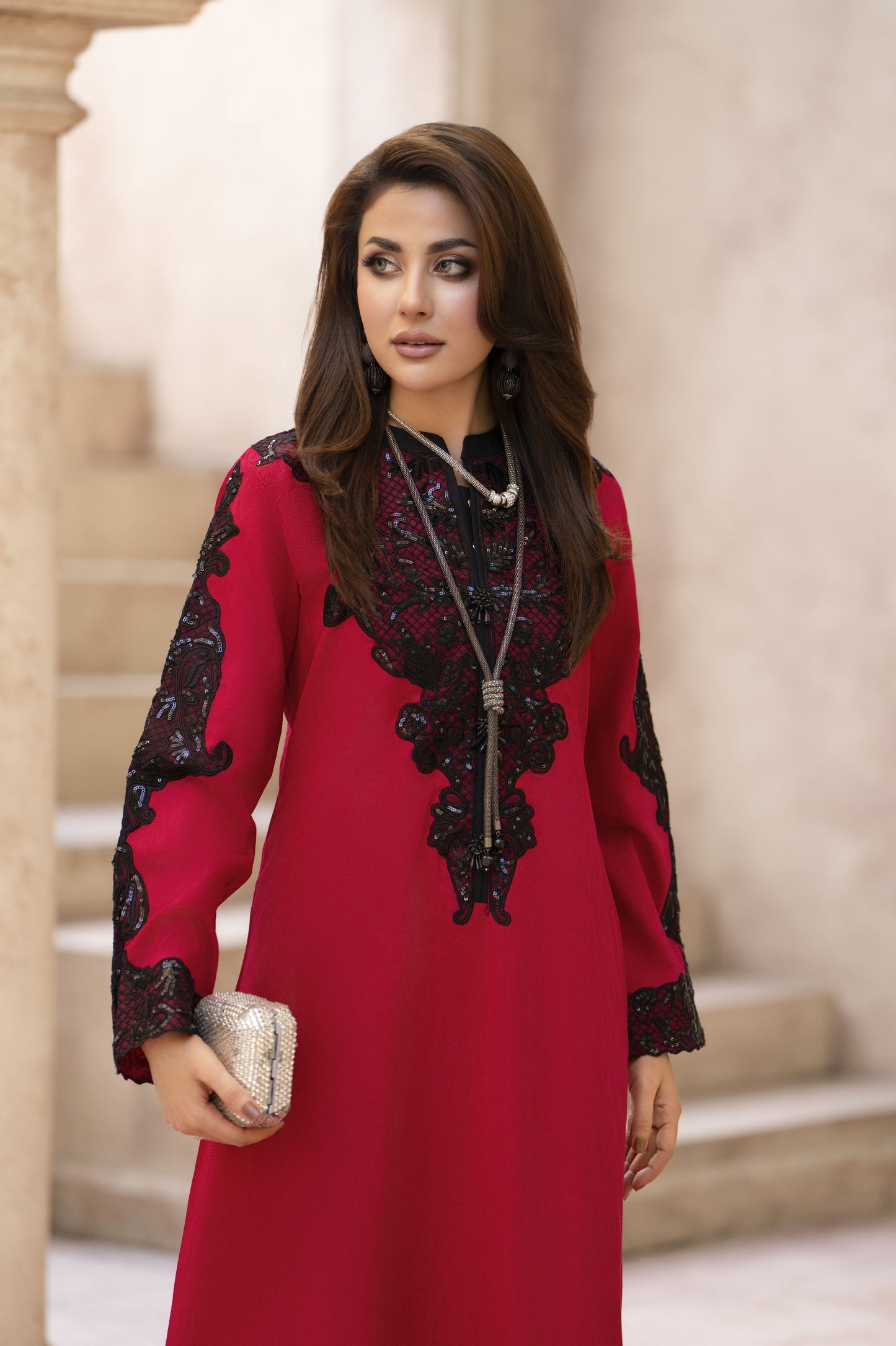 Zaiwa Sway1 2pc Embroidered Lawn Suit – Long Shirt & Straight Leg Trousers