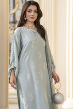 Aabpara Afsana 3pc Embroidered Viscose Winter Ready-to-Wear Suit – AAF4