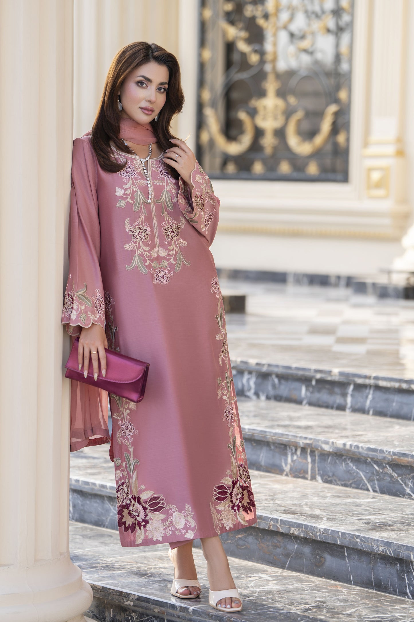 Aabpara Afsana 3pc Embroidered Viscose Winter Ready-to-Wear Suit – AAF6