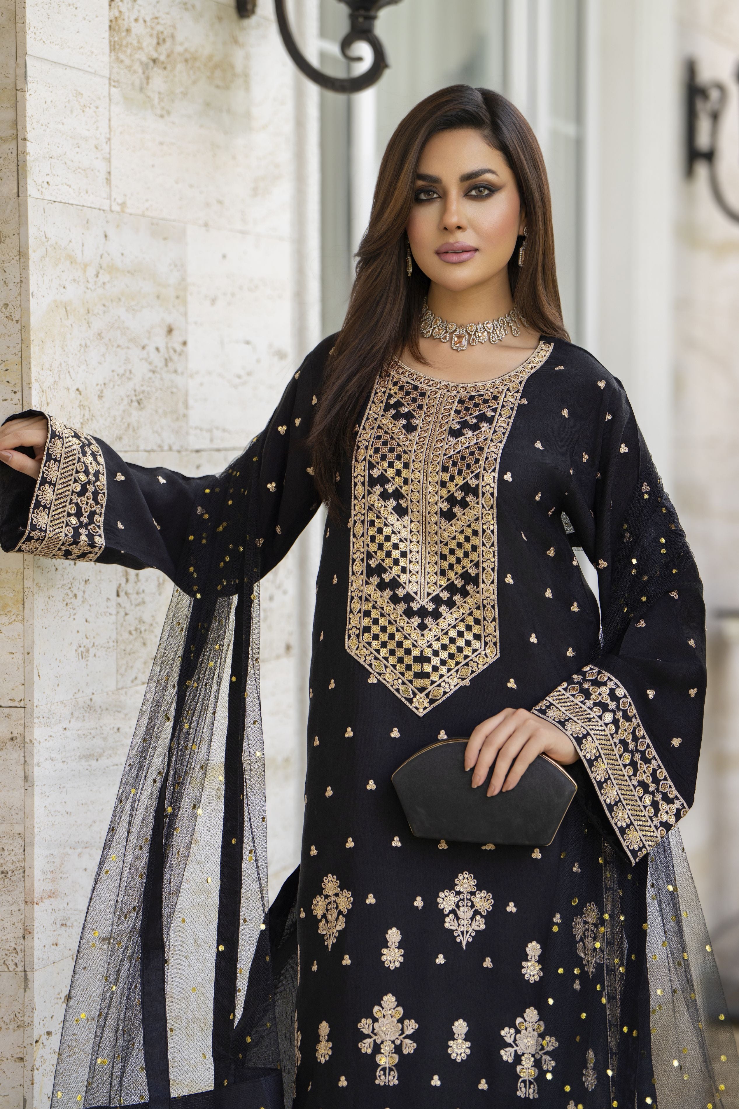 Black Raw Silk Embroidered Dress with Monar Dupatta – Chand Sa Libaas by Aleezay | CSLA2