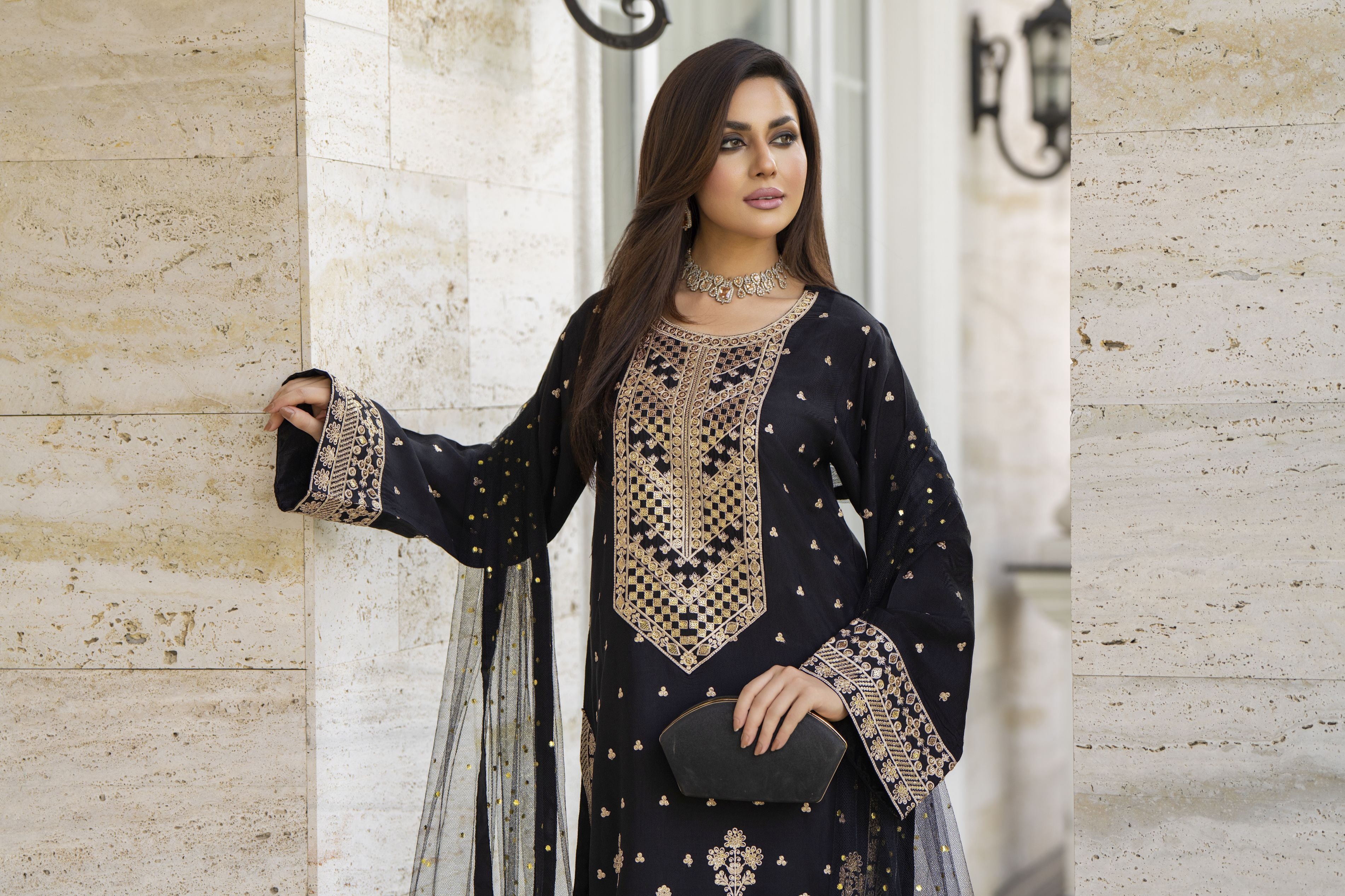 Black Raw Silk Embroidered Dress with Monar Dupatta – Chand Sa Libaas by Aleezay | CSLA2