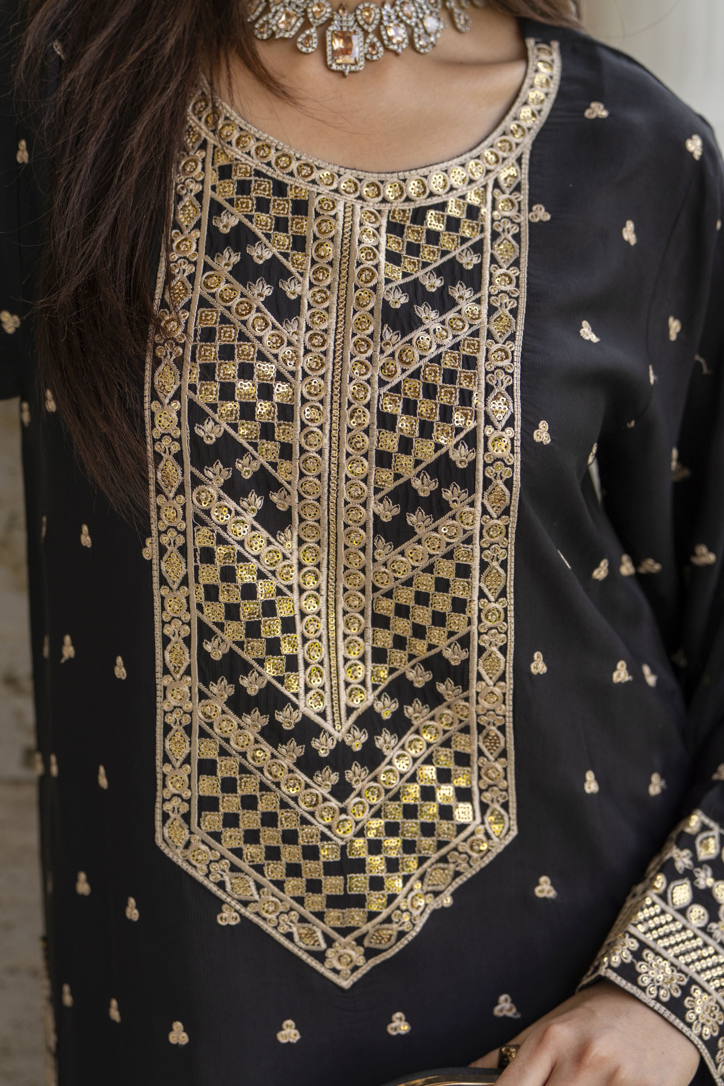Black Raw Silk Embroidered Dress with Monar Dupatta – Chand Sa Libaas by Aleezay | CSLA2