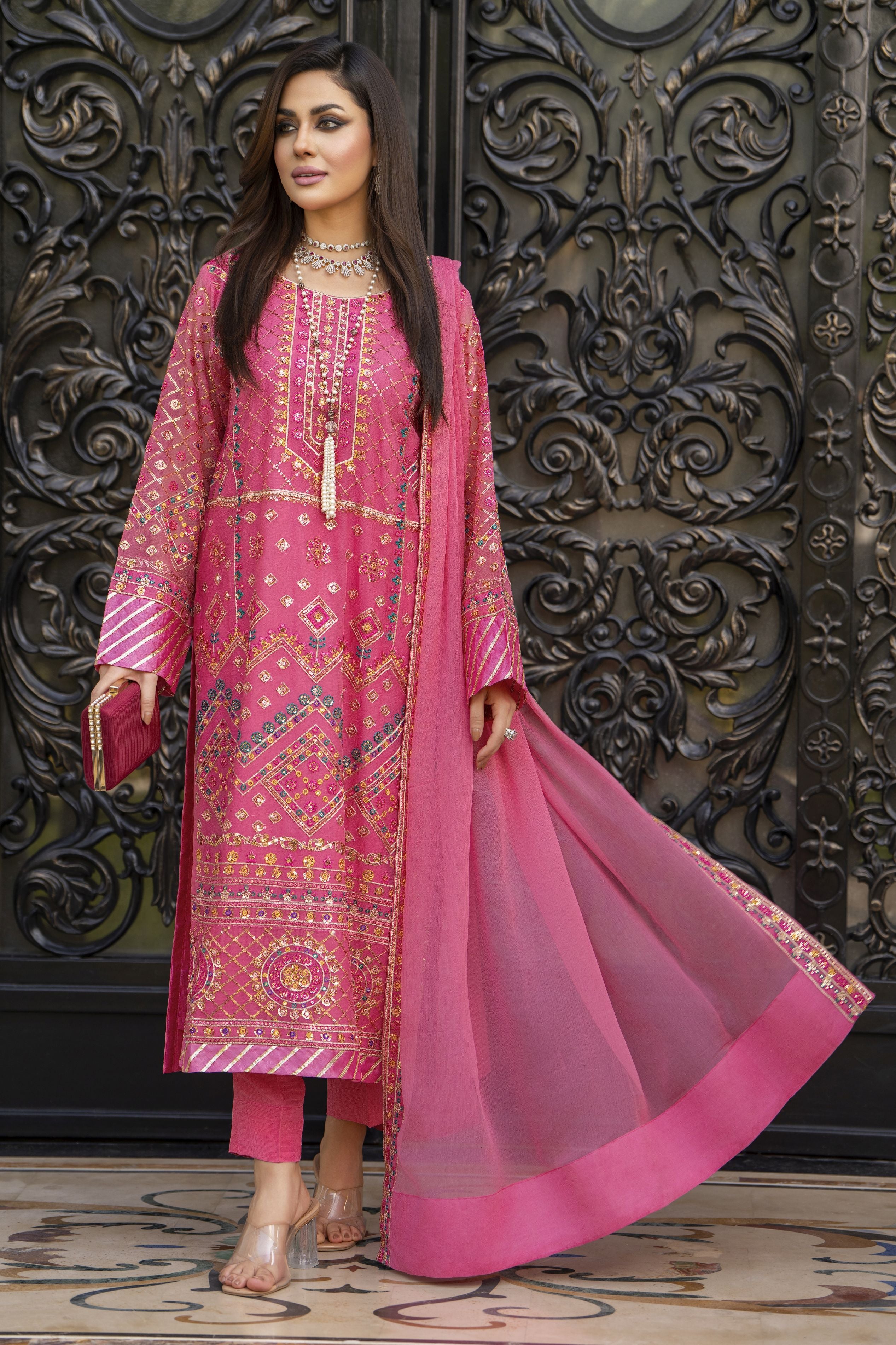 Fuchsia Pink Embroidered Chiffon Eid Dress – Chand Sa Libaas by Aleezay | CSLA3