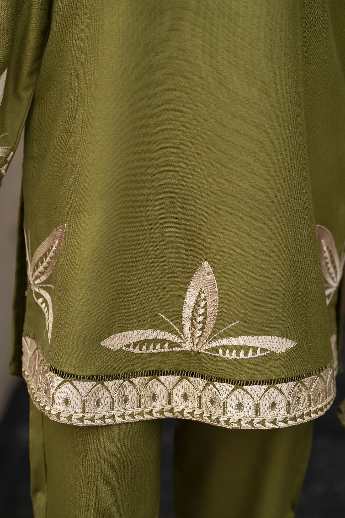 ZWM4 Zimal Winter Muse Olive Green Embroidered Dhanak 2pc Ready to Wear