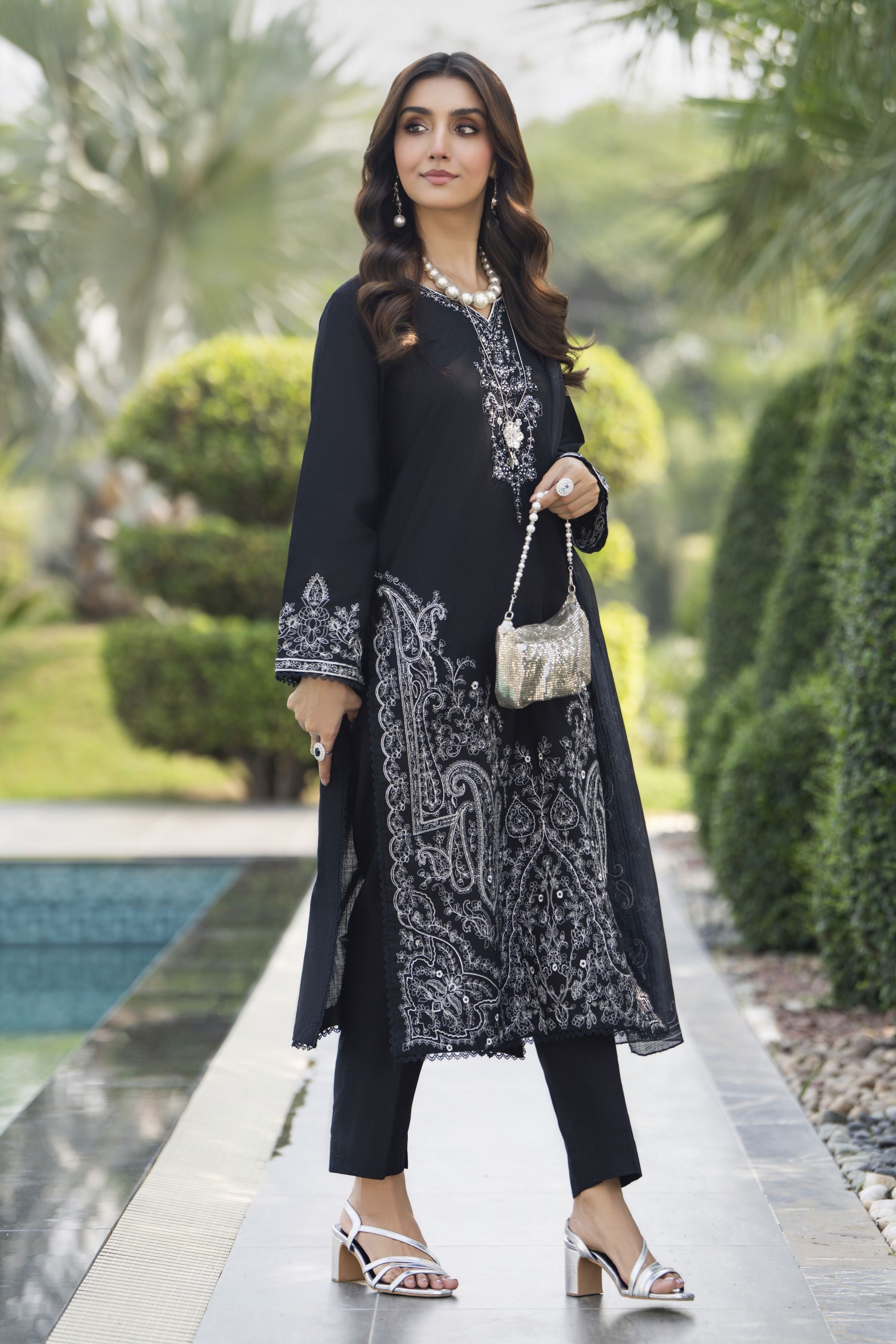Zaiwa Winterlite 3Pc Khaddar Embroidered & Handwork Black Suit ZWL12