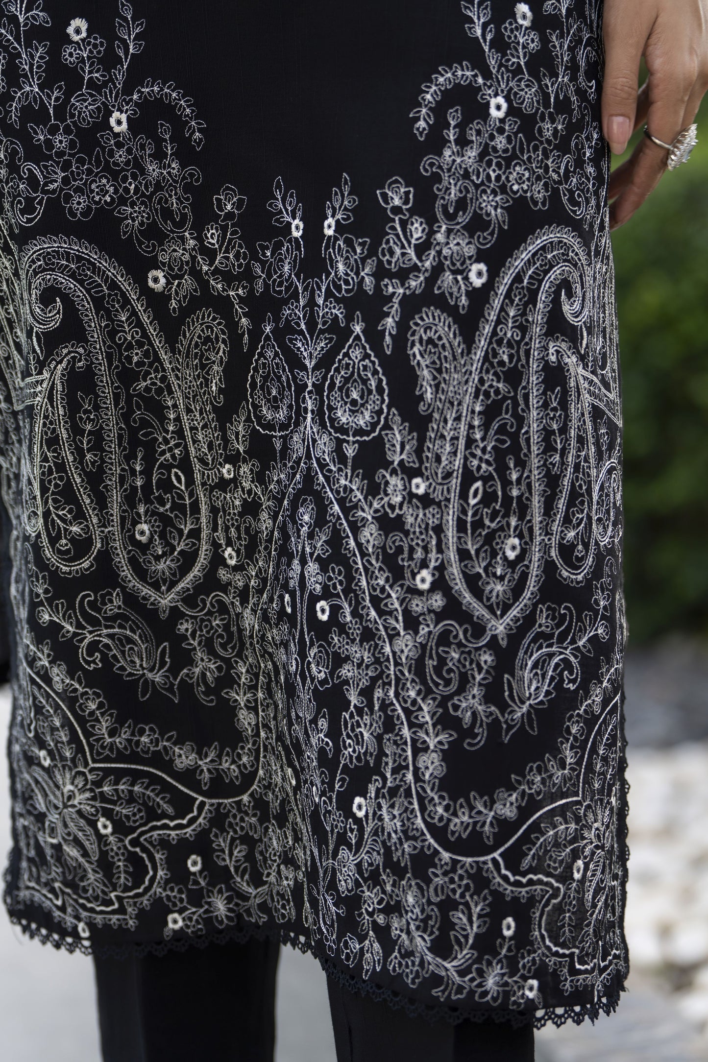 Zaiwa Winterlite 3Pc Khaddar Embroidered & Handwork Black Suit ZWL12