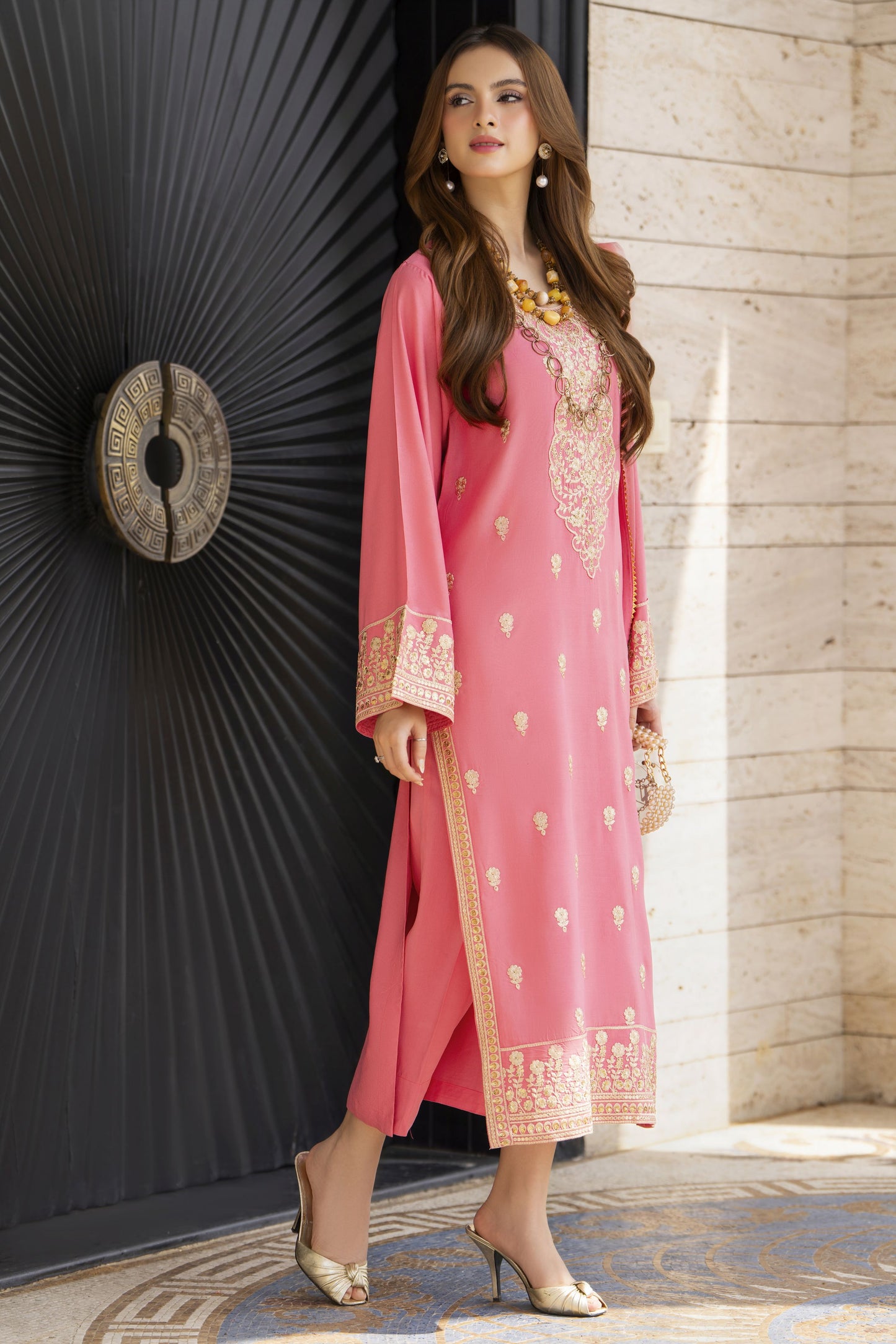 Peach Embroidered 3pc Linen Dress with Net Dupatta – Linen Aura by Miski LAM2