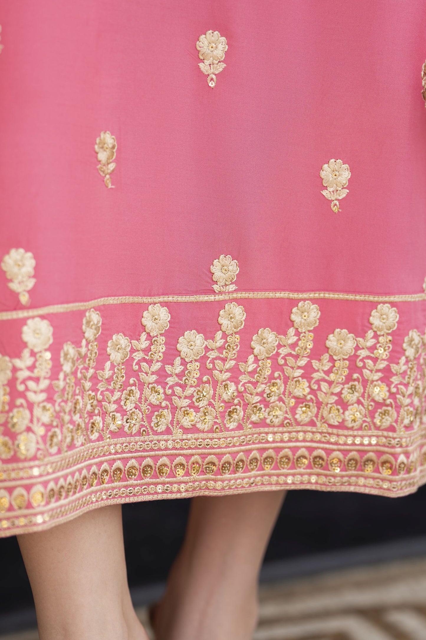 Peach Embroidered 3pc Linen Dress with Net Dupatta – Linen Aura by Miski LAM2