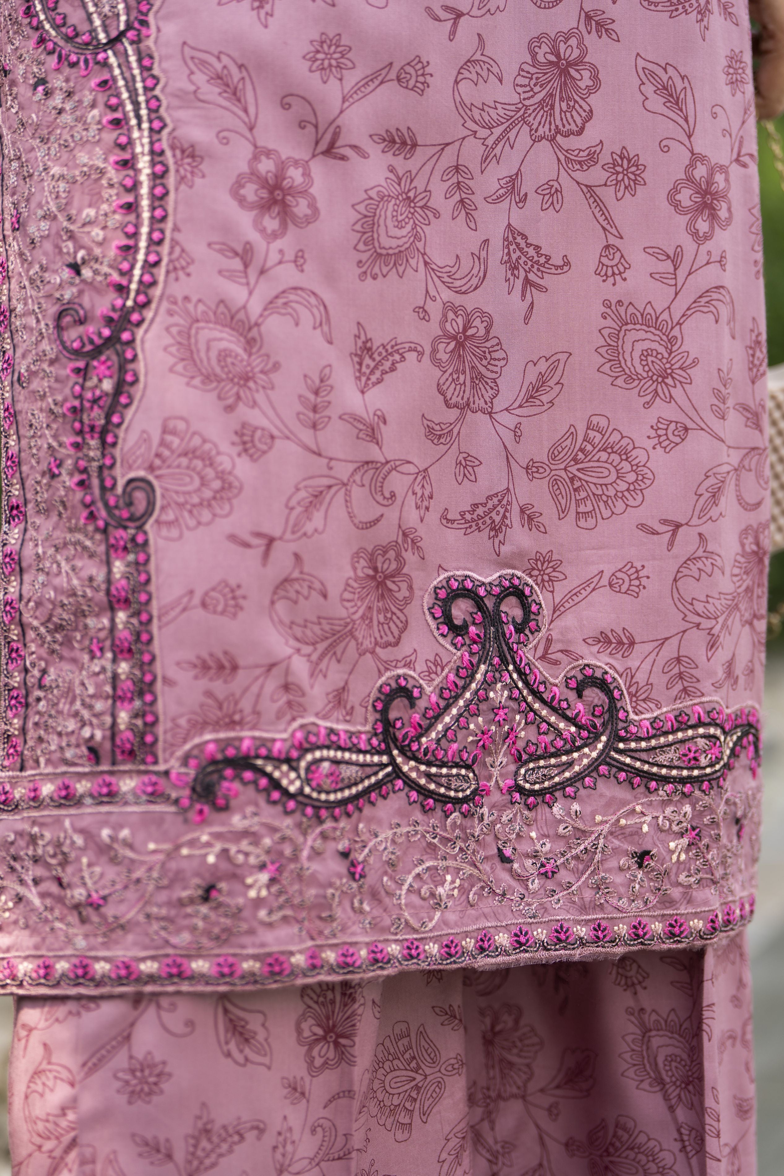 Zaiwa Winterlite 2Pc Printed Linen Embroidered Casual Suit ZWL7