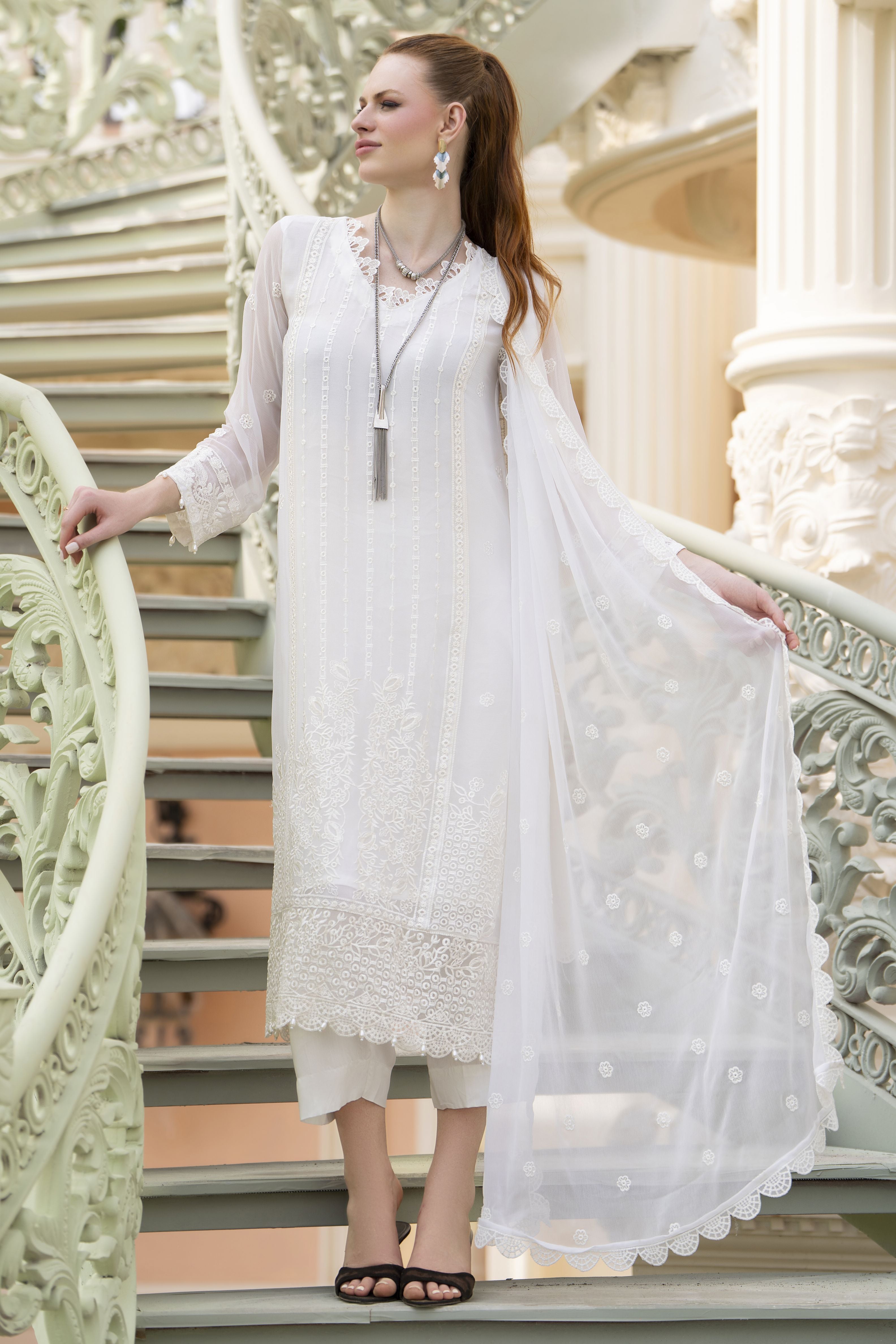 Zaina 3pc Embroidered White Chiffon Suit – ZNC10