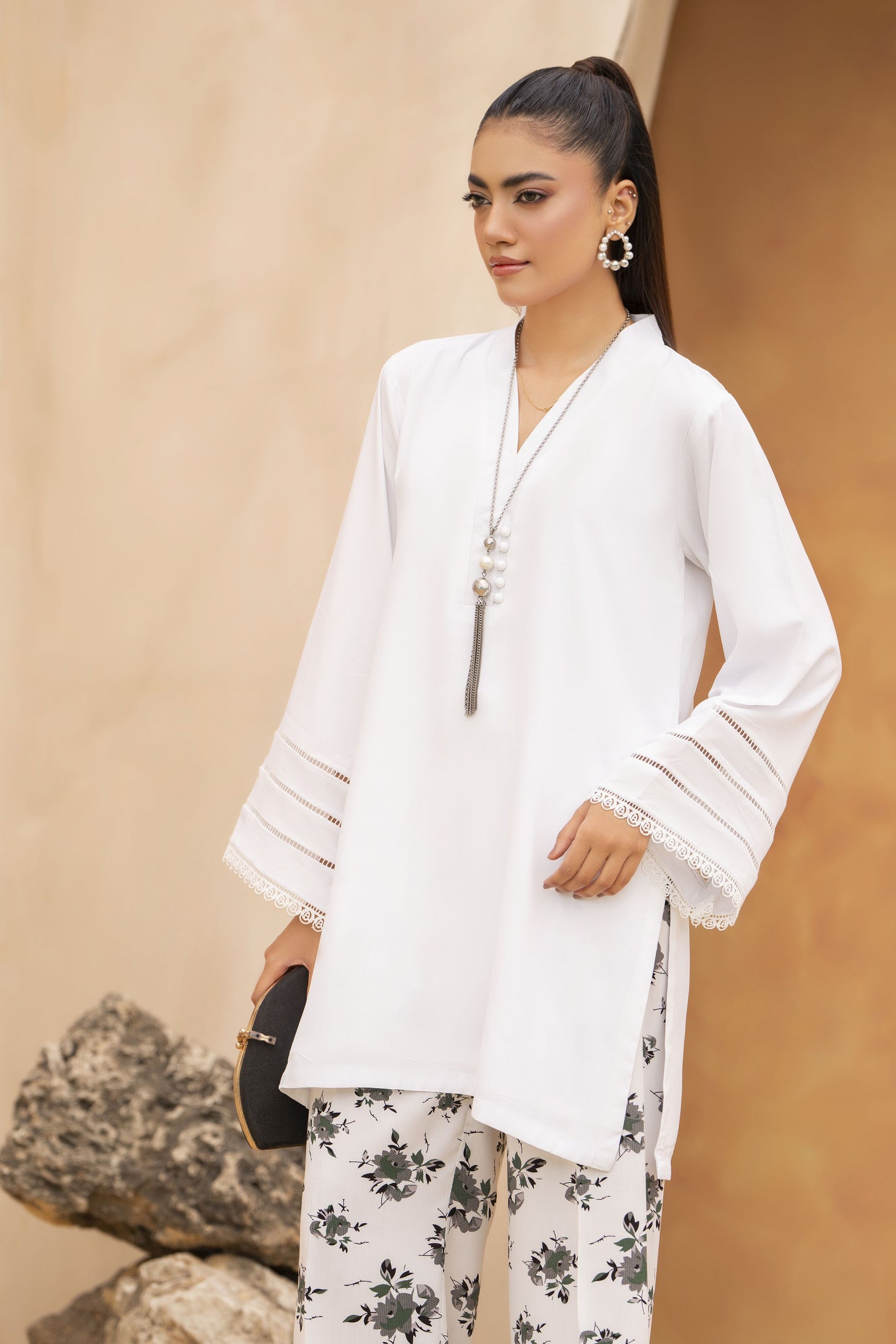 White Solid and Printed Linen 2pc Ready to Wear Dress by Gul Warun LDG6