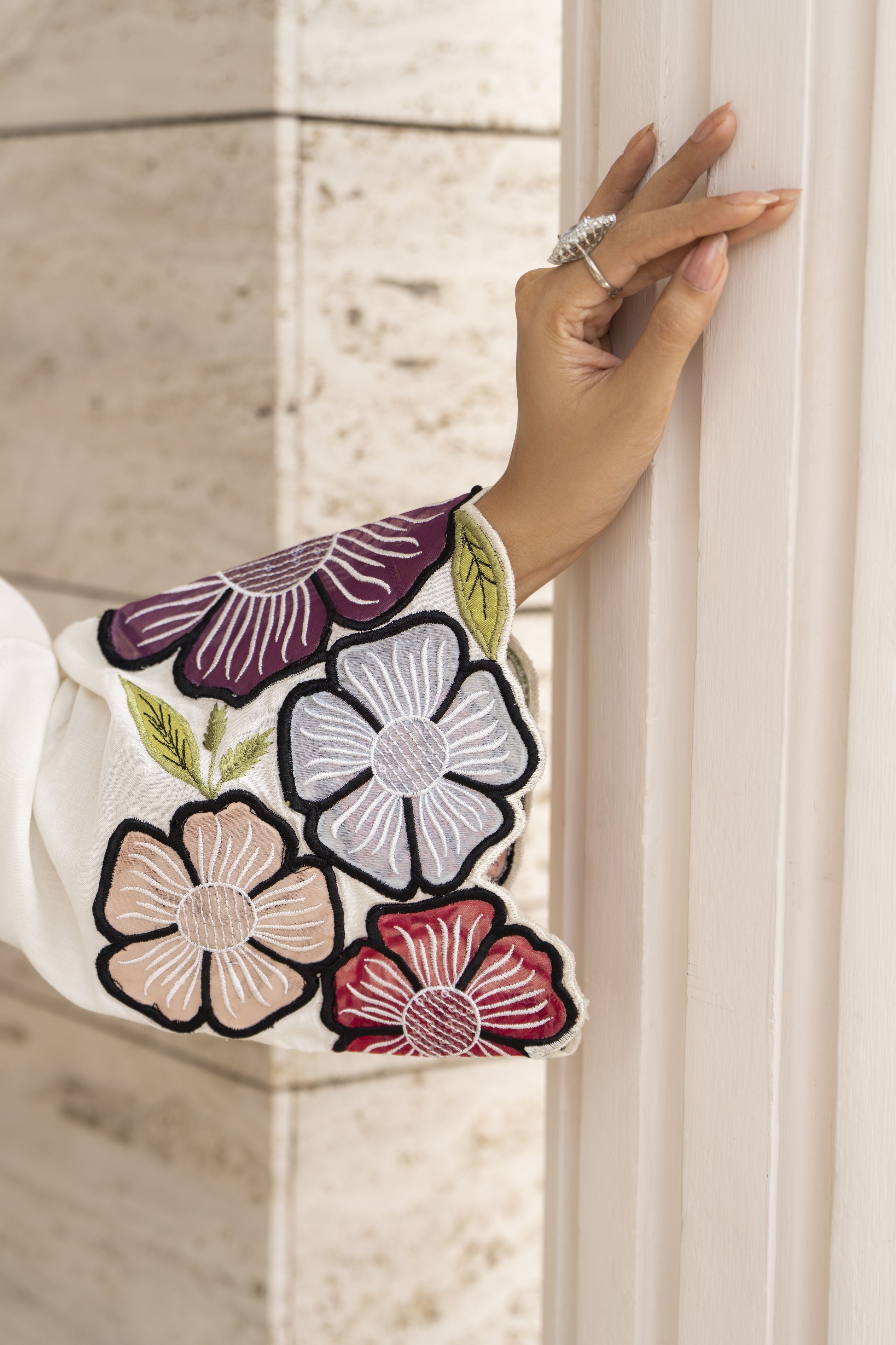 Zaiwa Winterlite 2Pc Linen Embroidered Off White Suit ZWL11