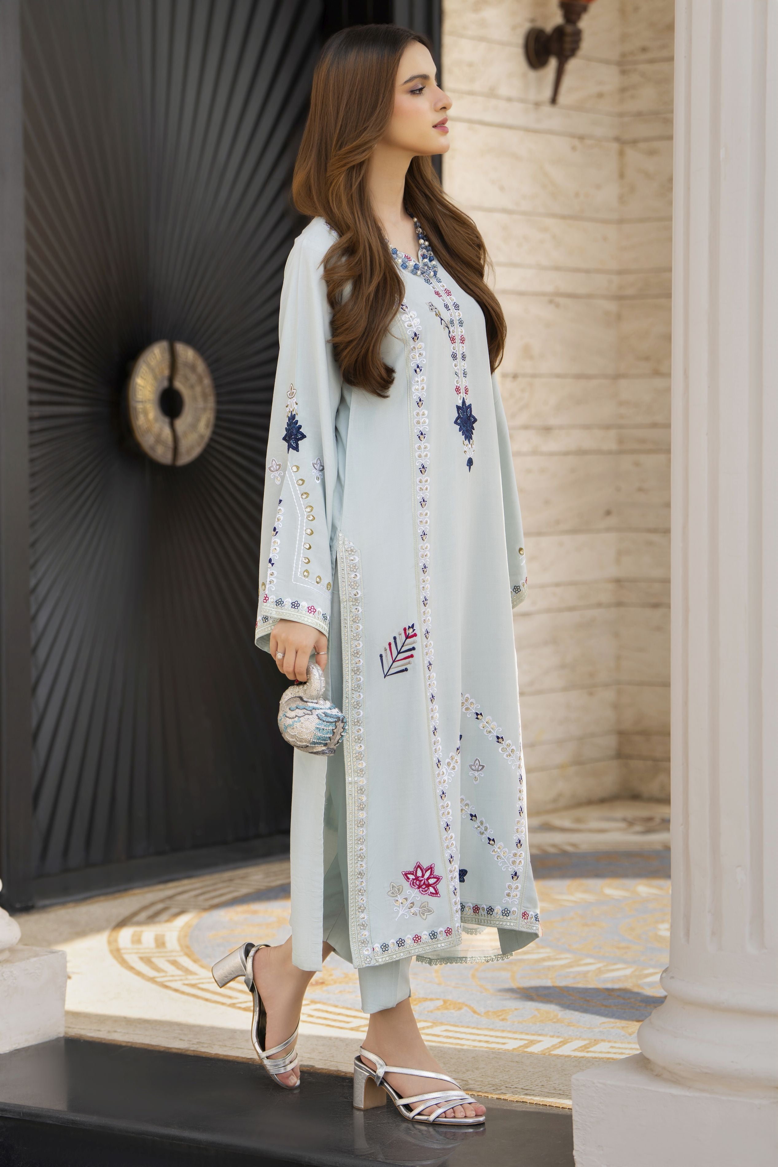 Ice Blue Embroidered 3pc Linen Pakistani Dress - Linen Aura by Miski LAM4