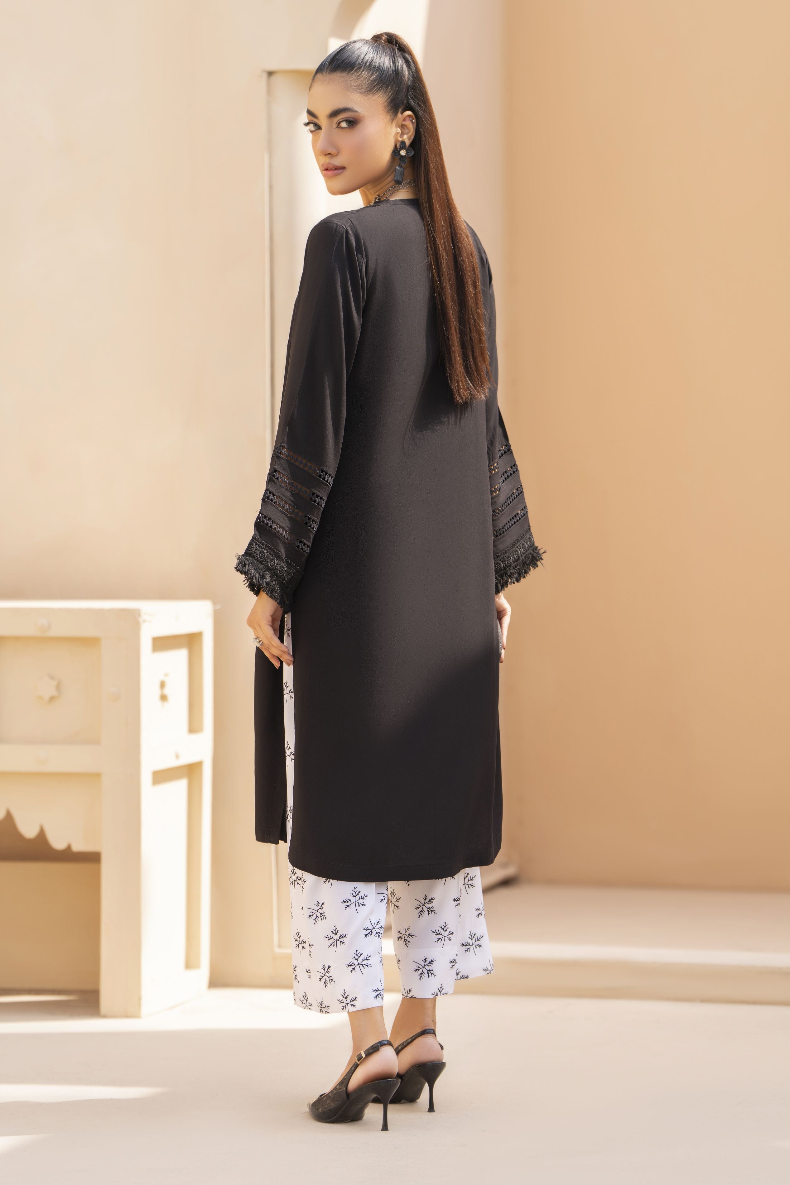 Black Solid and Printed Linen 2pc Ready to Wear Dress by Gul Warun LDG10