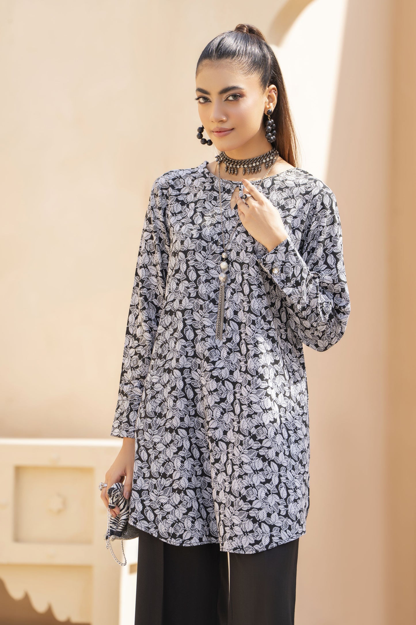 Black Printed Linen 2pc Ready to Wear Dress by Gul Warun LDG2
