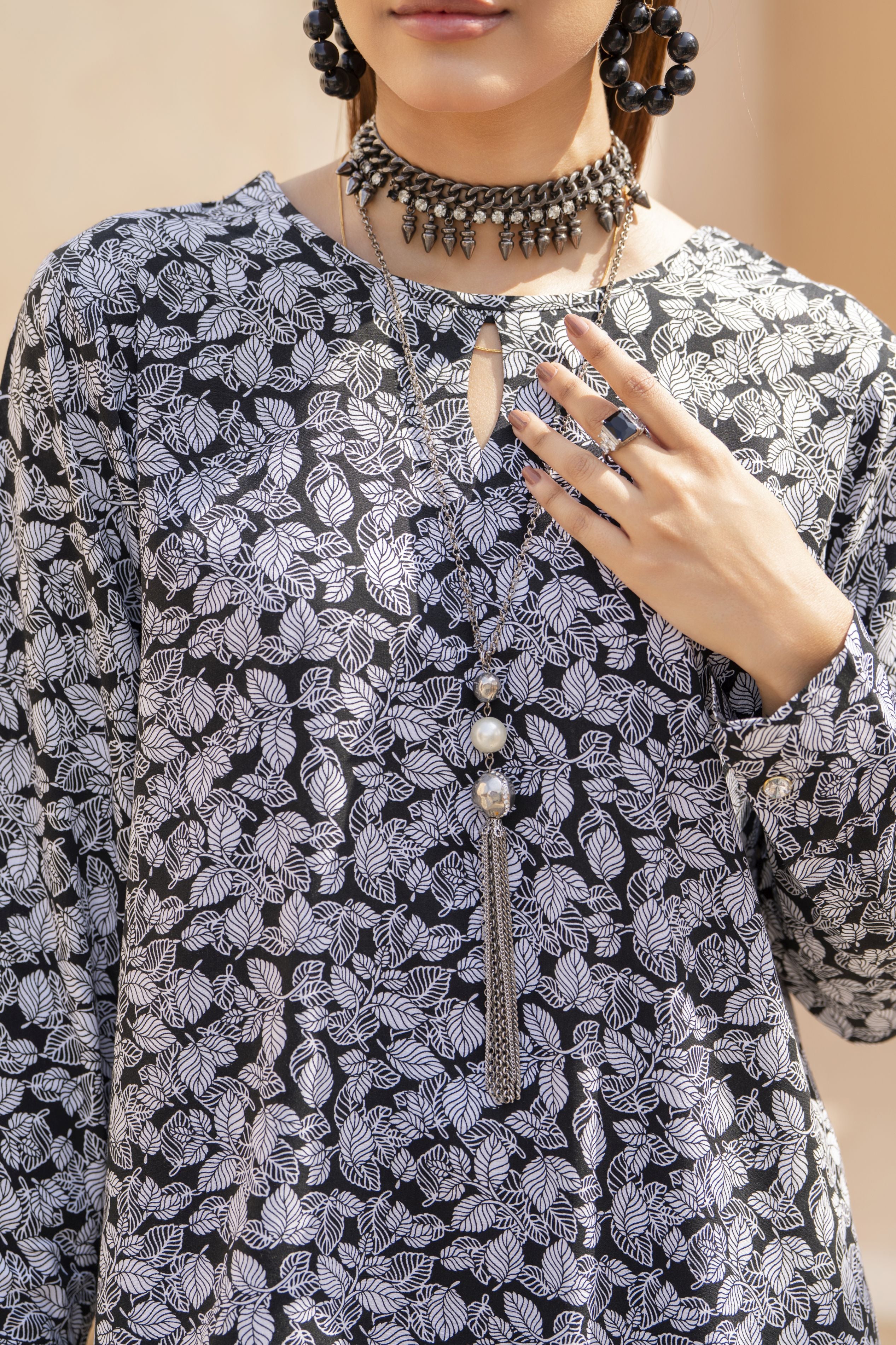 Black Printed Linen 2pc Ready to Wear Dress by Gul Warun LDG2