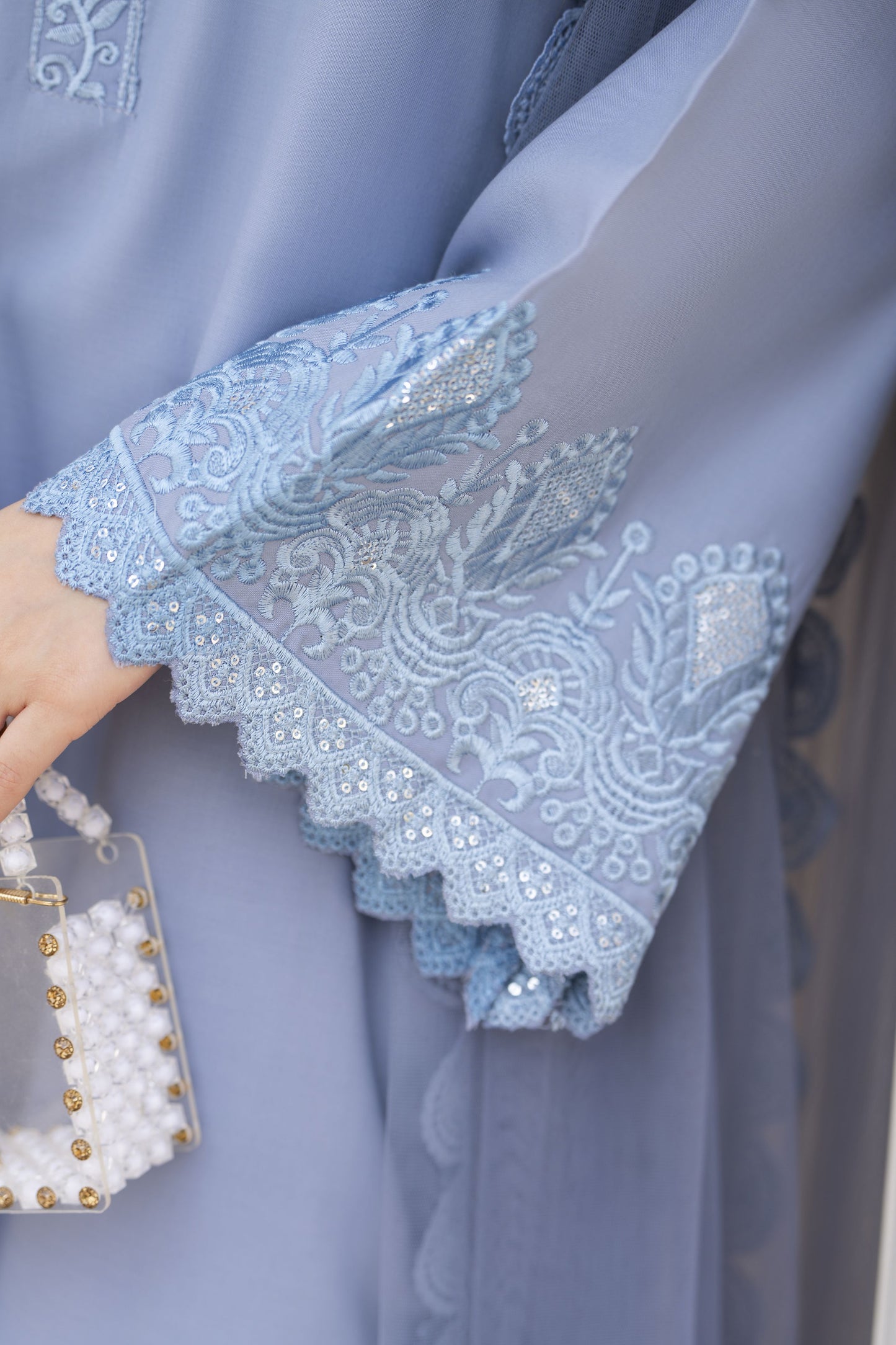 Gul Warun TY9 – 3pc Ready to Wear Embroidered Linen Suit with Net Dupatta