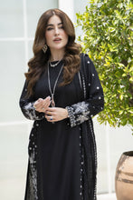 Gul Warun 3pc Thread & Sequin Embroidered Cotton Suit with Chiffon Dupatta – AMG6