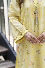 Gul Warun 3pc Boring Embroidered Cotton Suit with Printed Chiffon Dupatta – AMG4