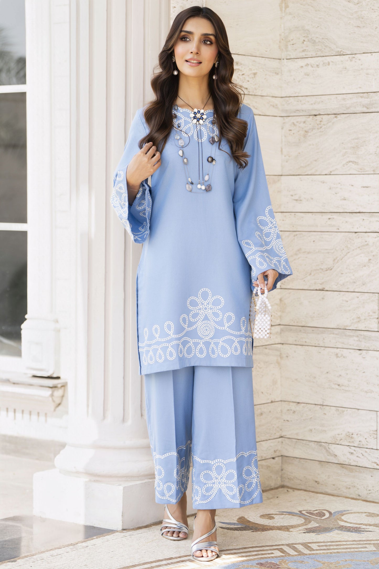 Zaiwa Winterlite 2Pc Dhanak Embroidered Casual Women Suit ZWL4