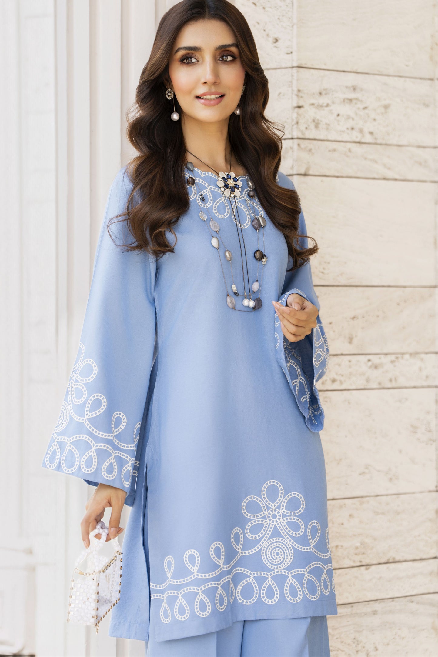 Zaiwa Winterlite 2Pc Dhanak Embroidered Casual Women Suit ZWL4