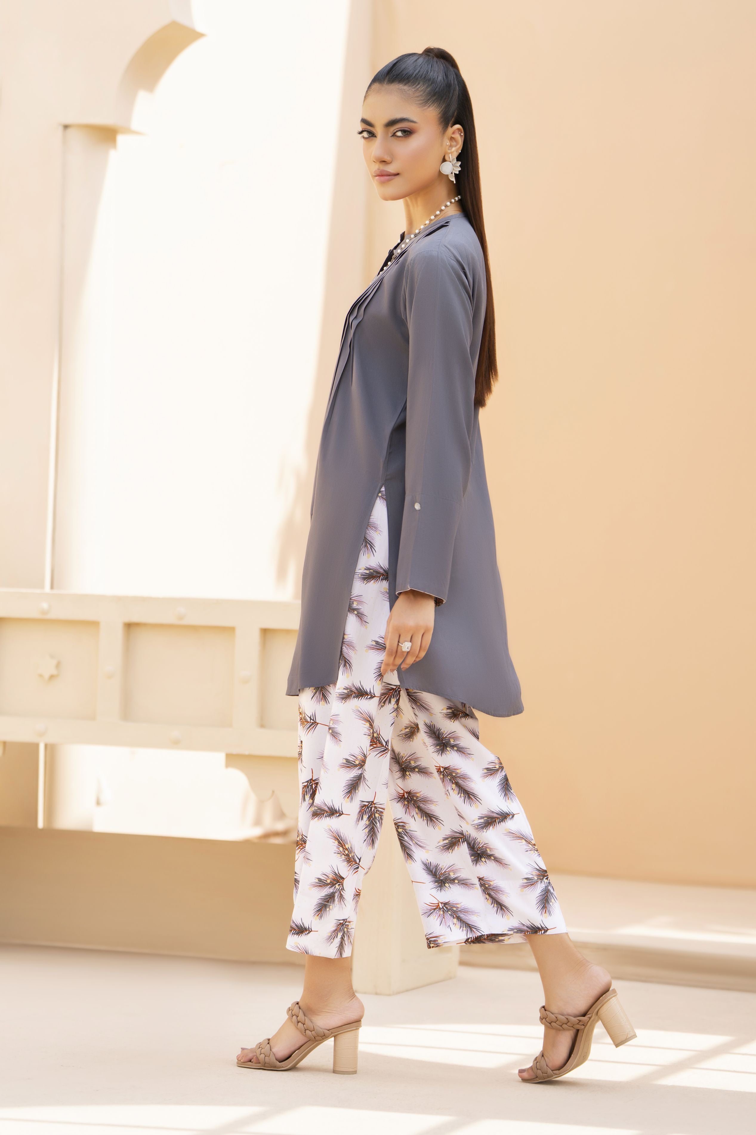 Grey Solid and Printed Linen 2pc Ready to Wear Dress by Gul Warun LDG9